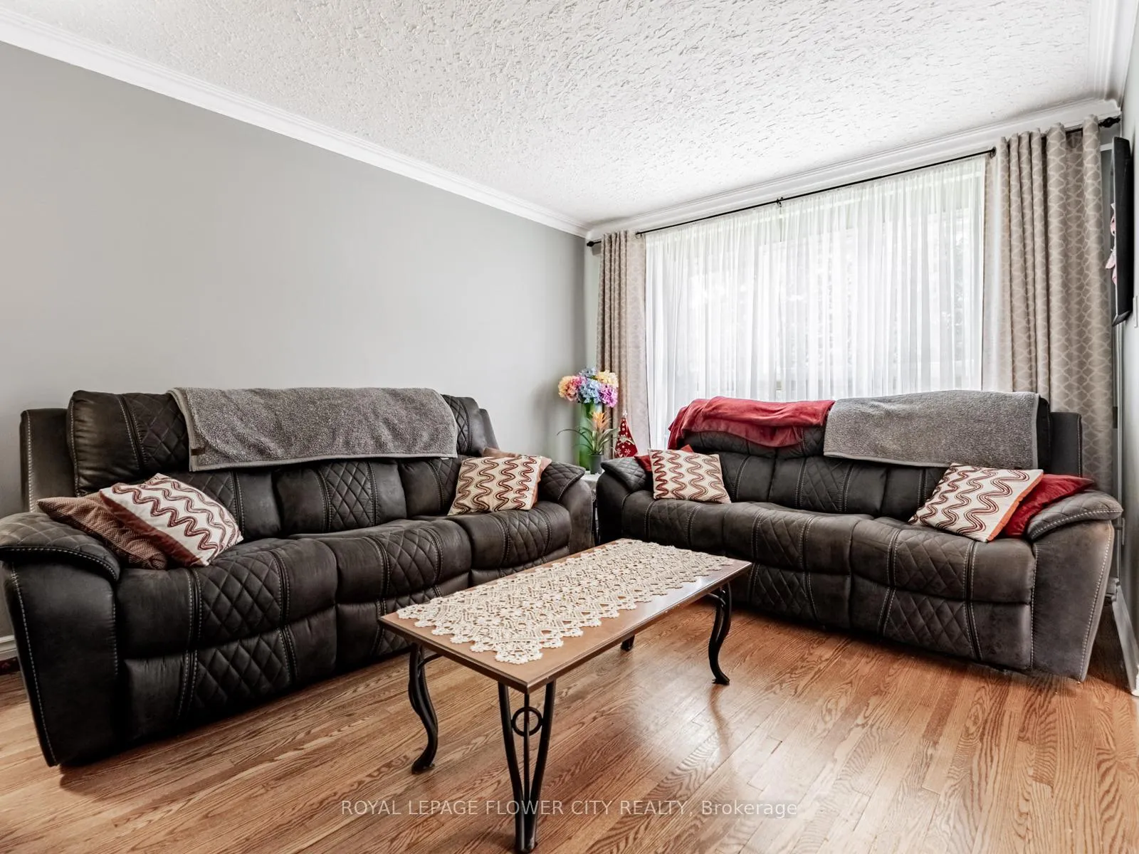 Photo 6 of 61 Wise Crescent, Hamilton, Huntington — HOMEH