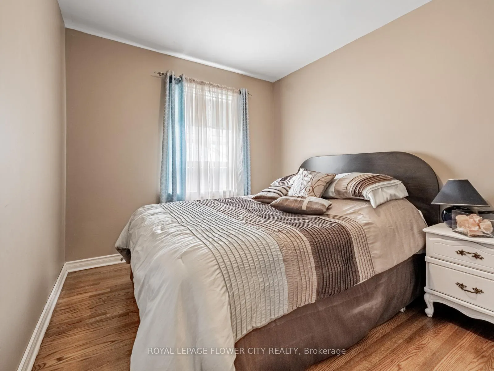 Photo 14 of 61 Wise Crescent, Hamilton, Huntington — HOMEH
