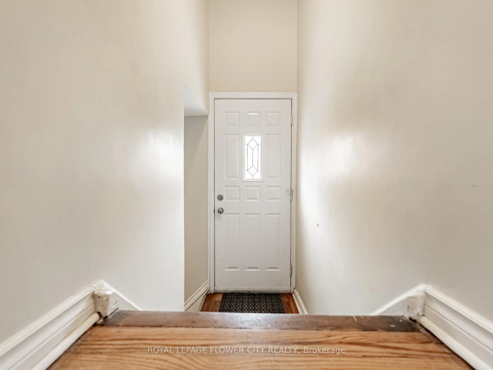 Photo 20 of 61 Wise Crescent, Hamilton, Huntington — HOMEH