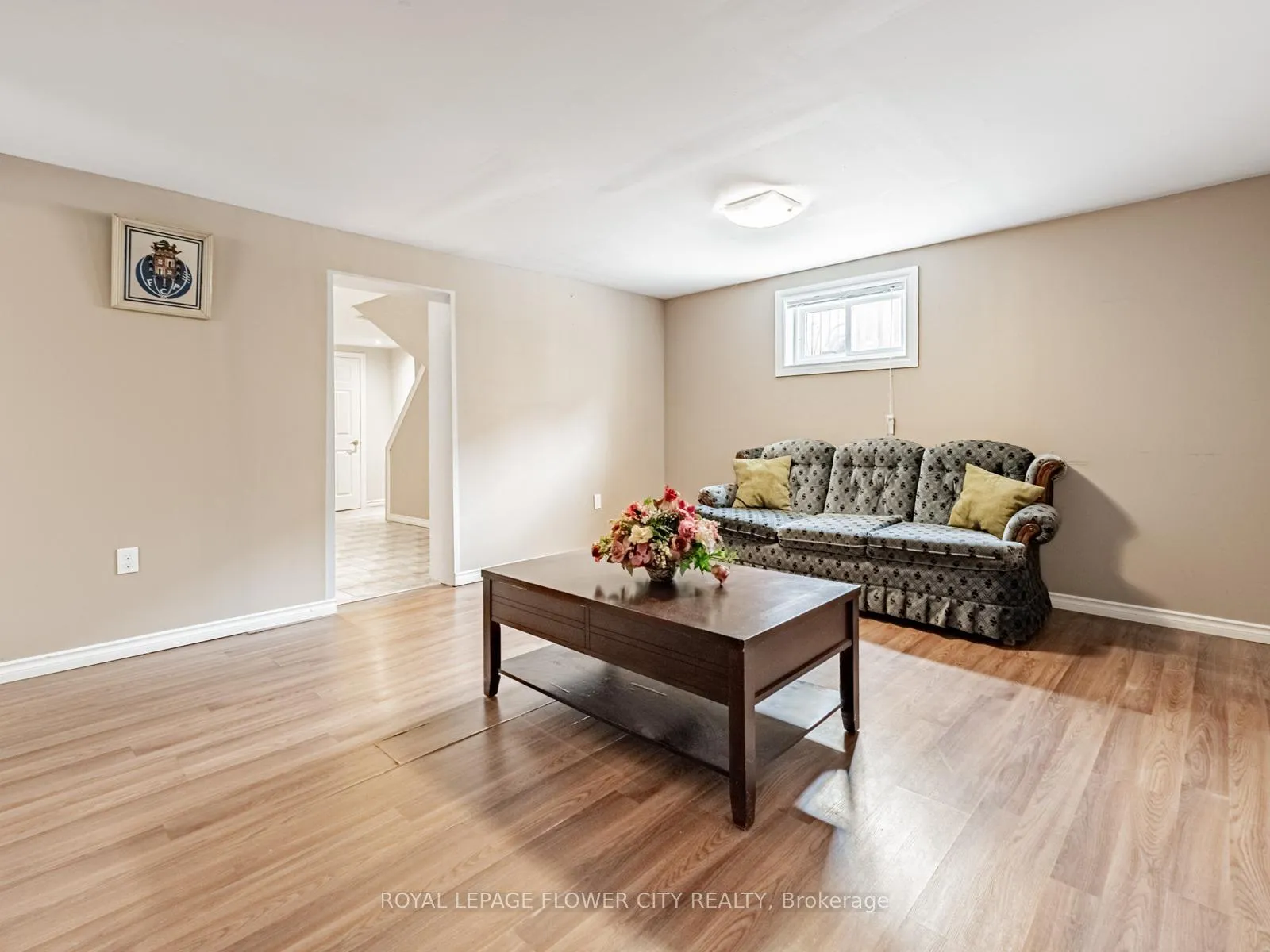 Photo 23 of 61 Wise Crescent, Hamilton, Huntington — HOMEH