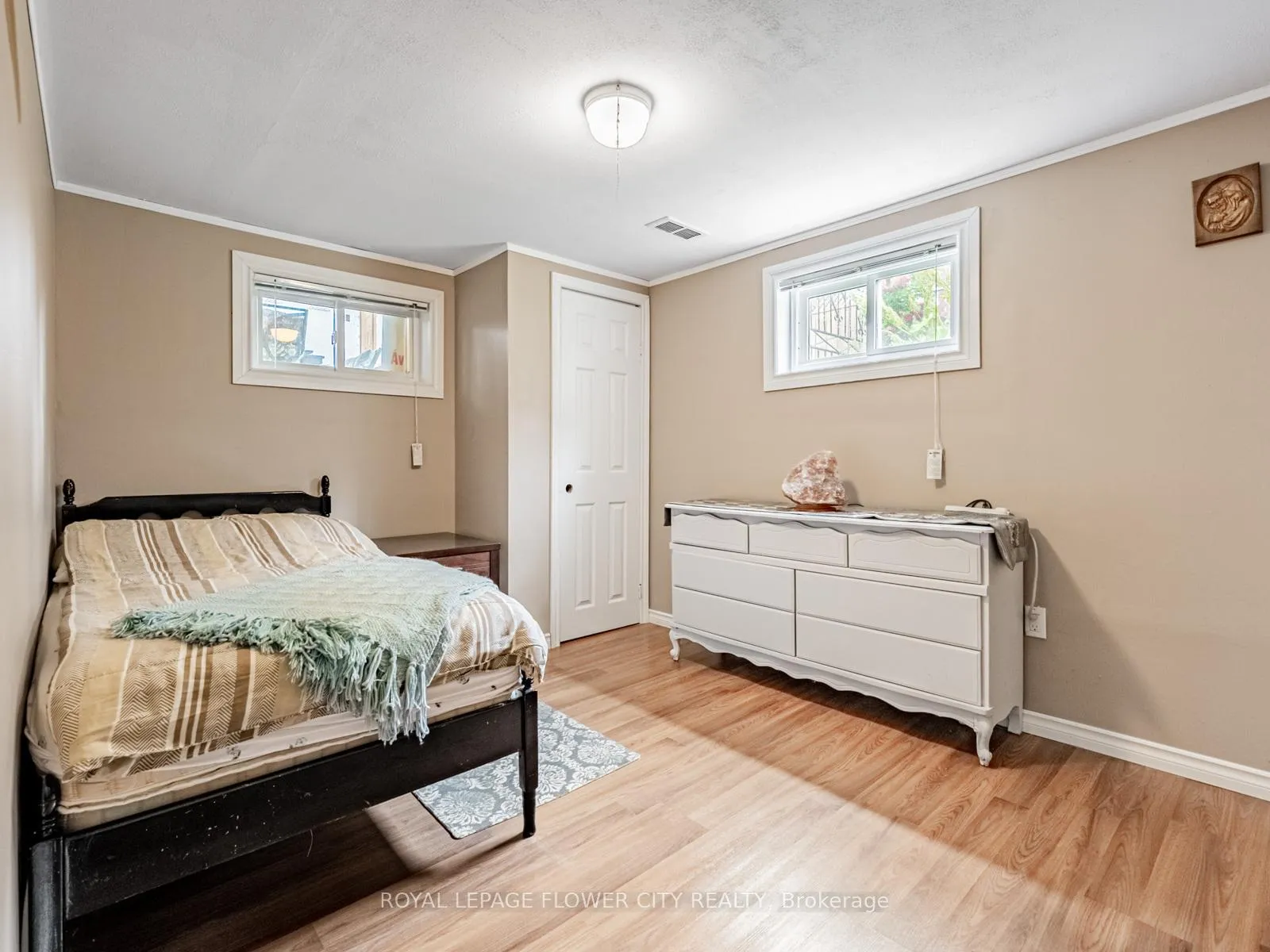 Photo 24 of 61 Wise Crescent, Hamilton, Huntington — HOMEH