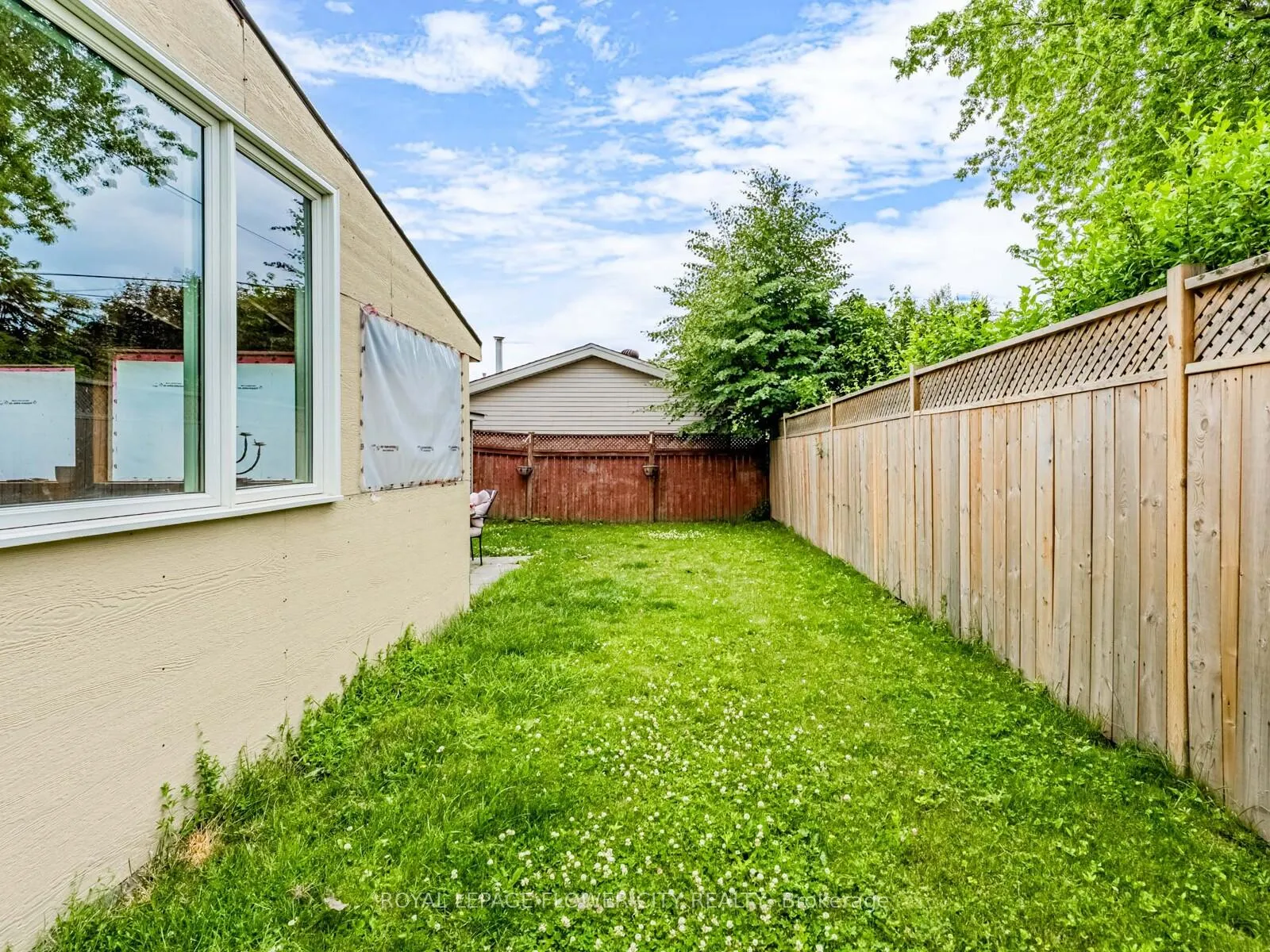 Photo 38 of 61 Wise Crescent, Hamilton, Huntington — HOMEH