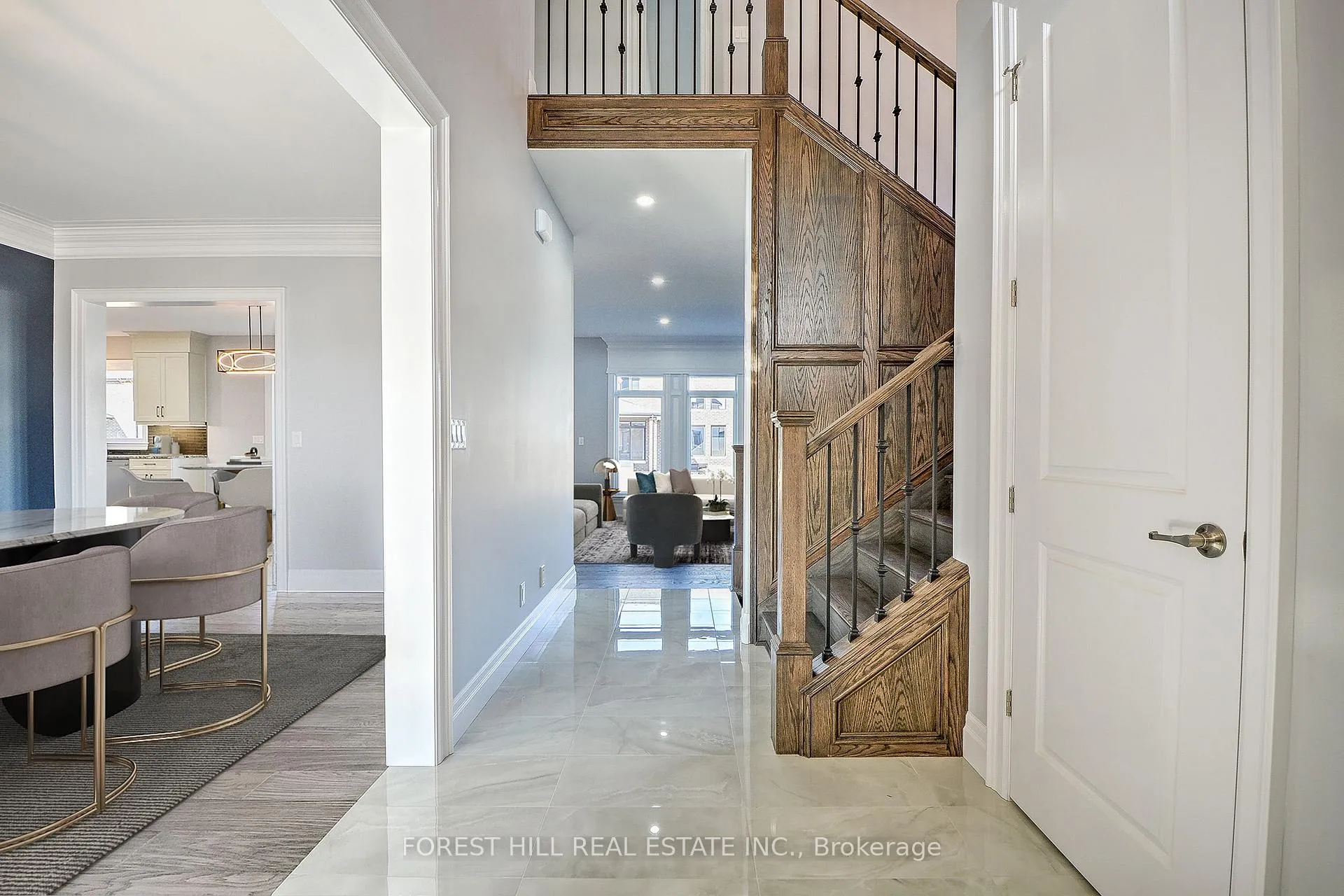 Photo 3 of 586 Orchards Crescent, Windsor — HOMEH