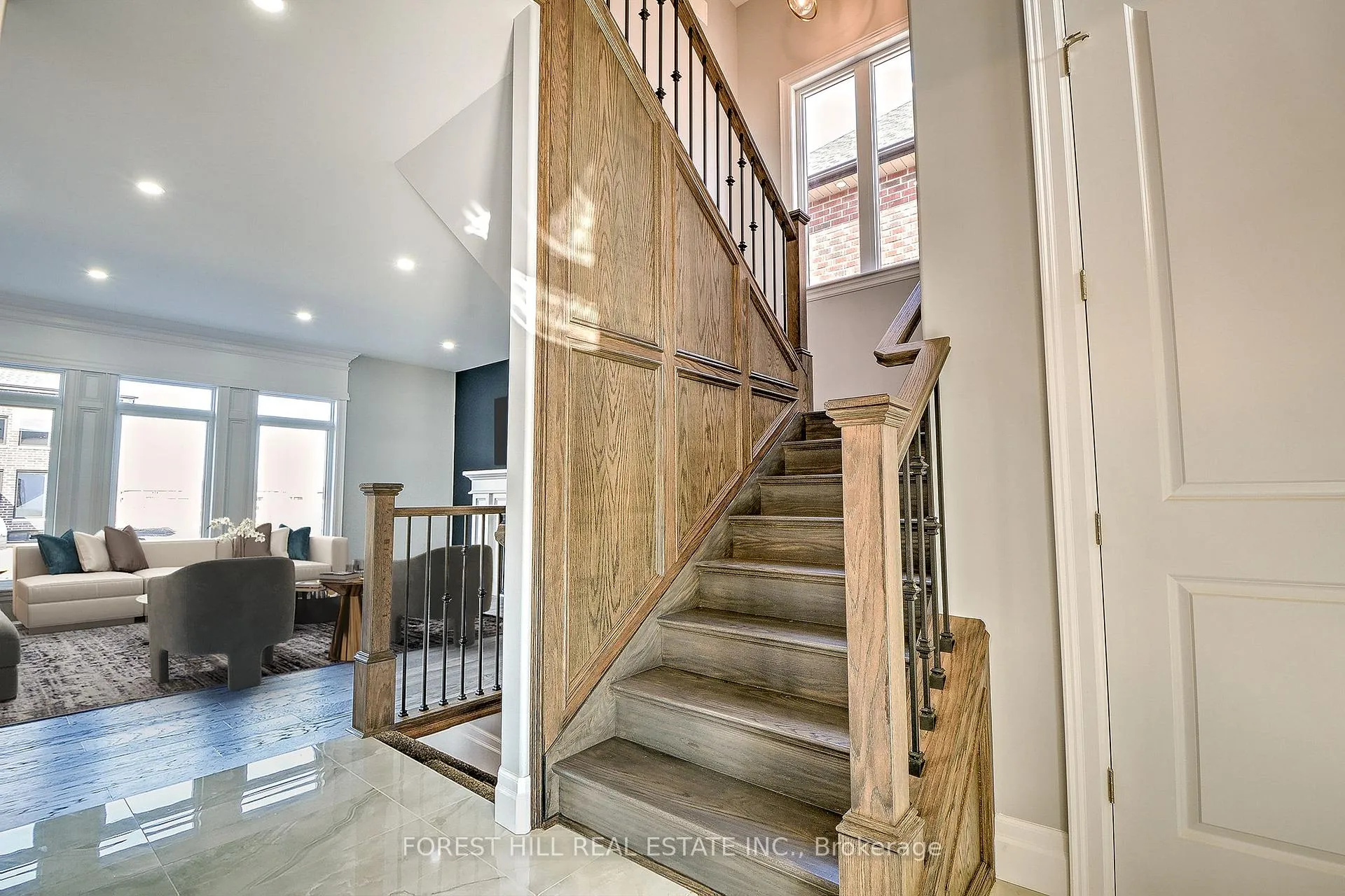 Photo 16 of 586 Orchards Crescent, Windsor — HOMEH