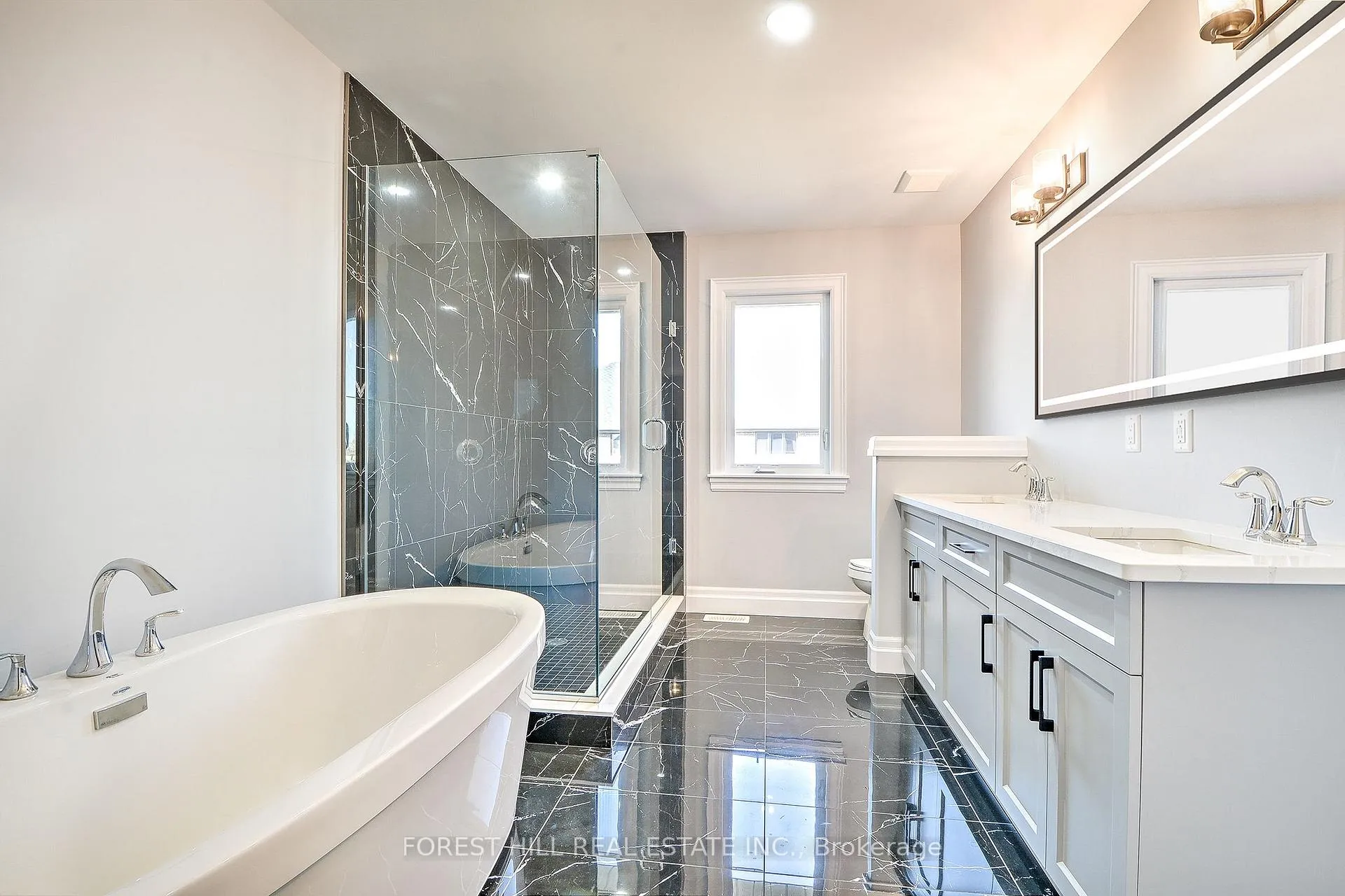 Photo 19 of 586 Orchards Crescent, Windsor — HOMEH