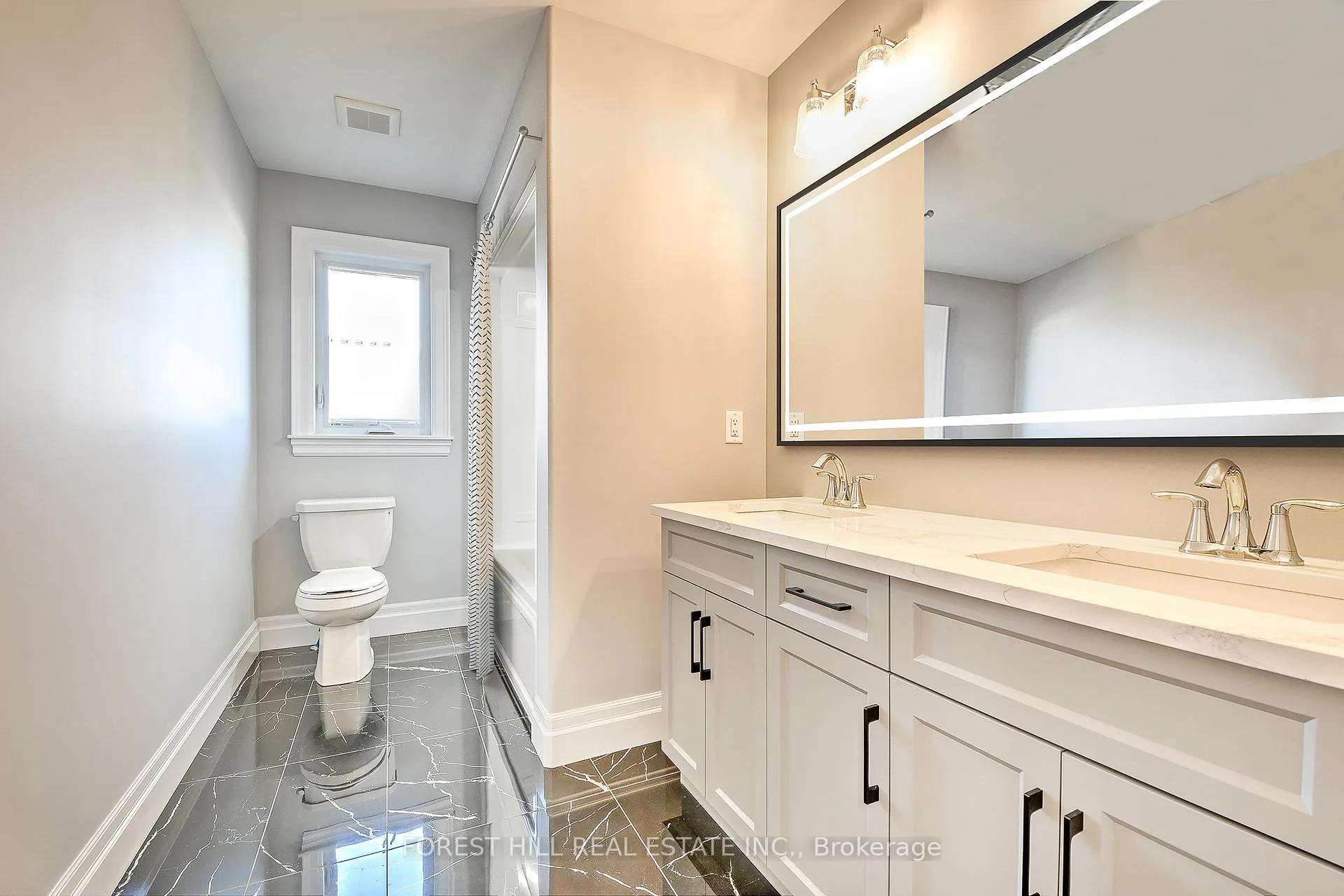 Photo 25 of 586 Orchards Crescent, Windsor — HOMEH