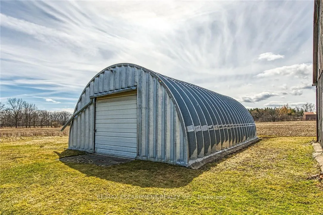 Photo 6 of 492 Second Road E, Hamilton, Rural Stoney Creek — HOMEH