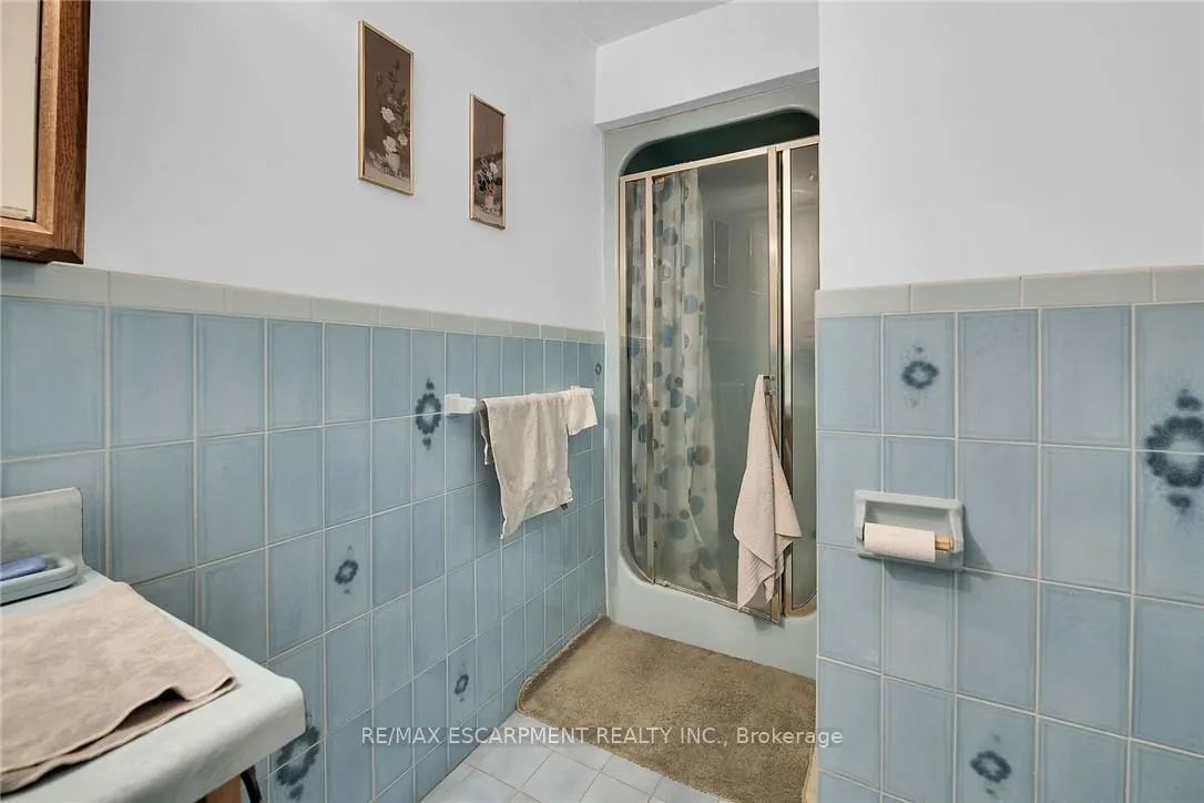 Photo 15 of 492 Second Road E, Hamilton, Rural Stoney Creek — HOMEH