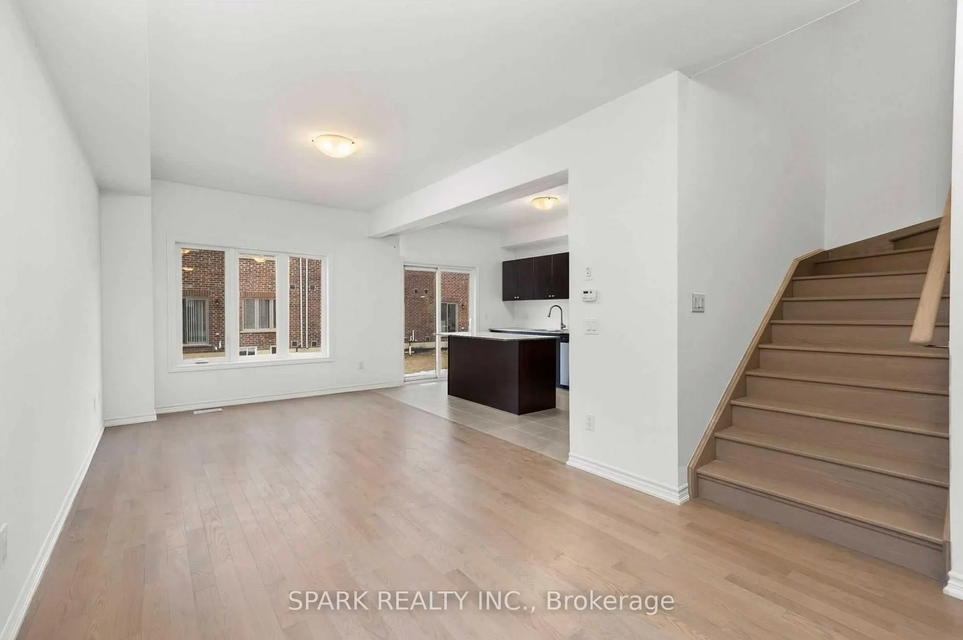 Photo 3 of 37 Mackenzie Street, Southgate — HOMEH