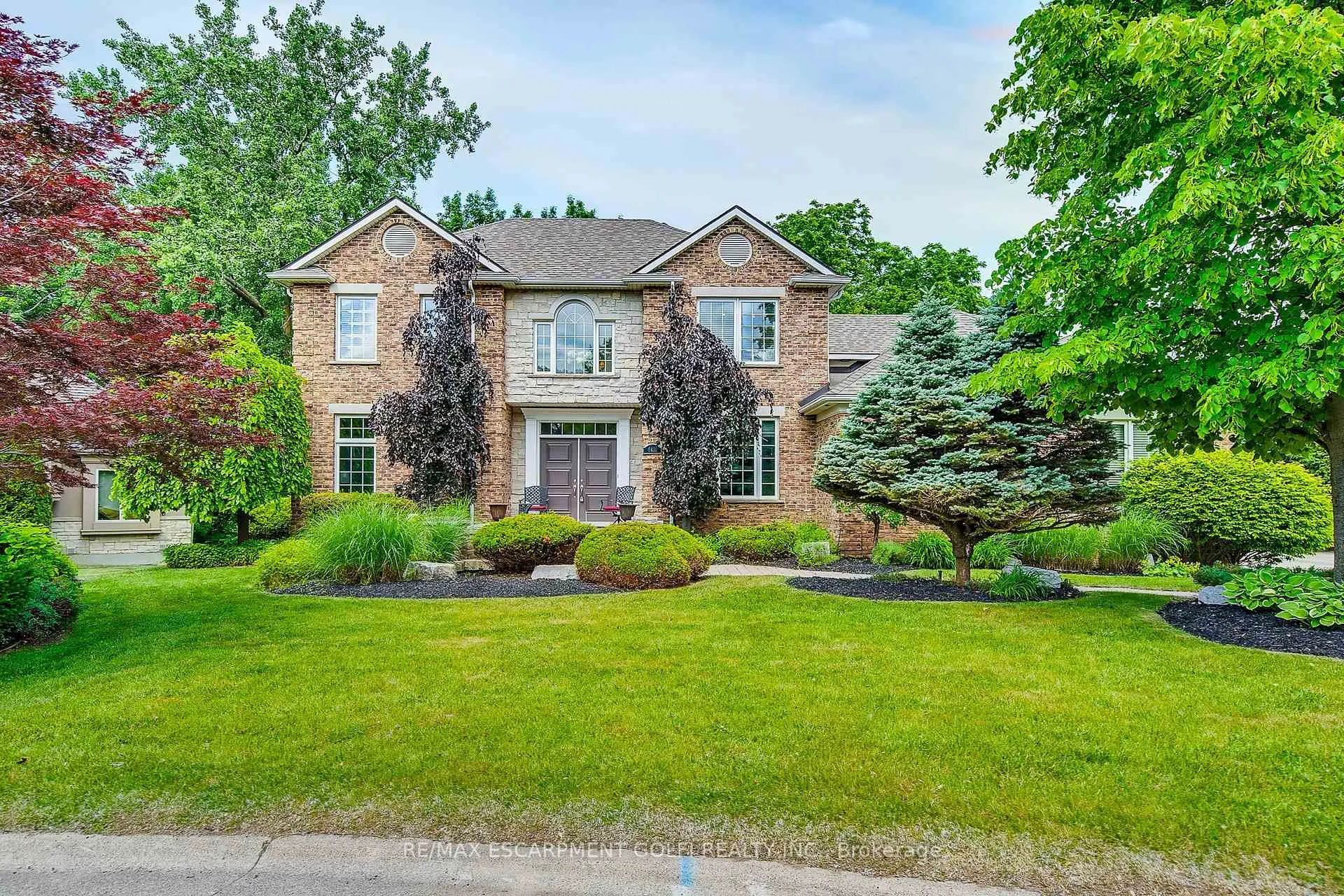 Photo 1 of 6431 Rockcliffe Estates, Niagara Falls, Stamford — HOMEH
