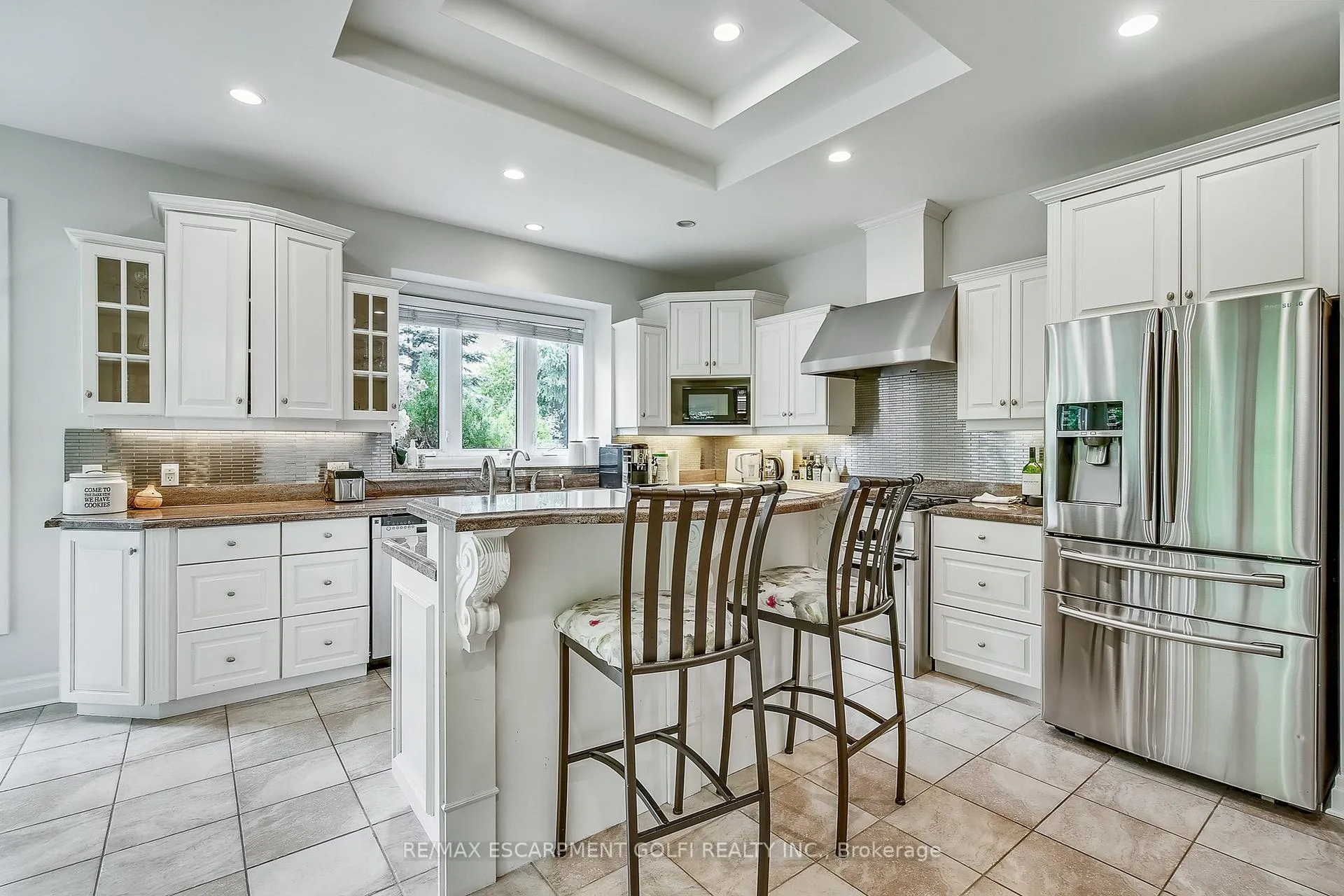 Photo 16 of 6431 Rockcliffe Estates, Niagara Falls, Stamford — HOMEH