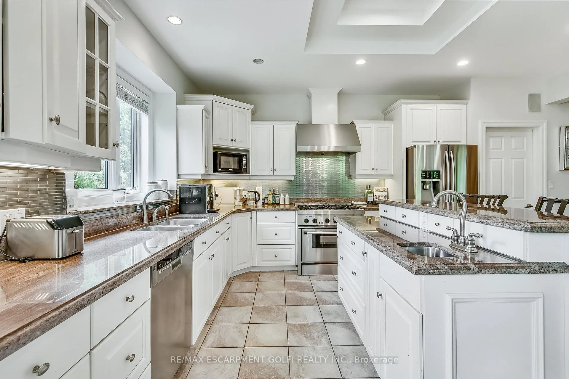 Photo 17 of 6431 Rockcliffe Estates, Niagara Falls, Stamford — HOMEH