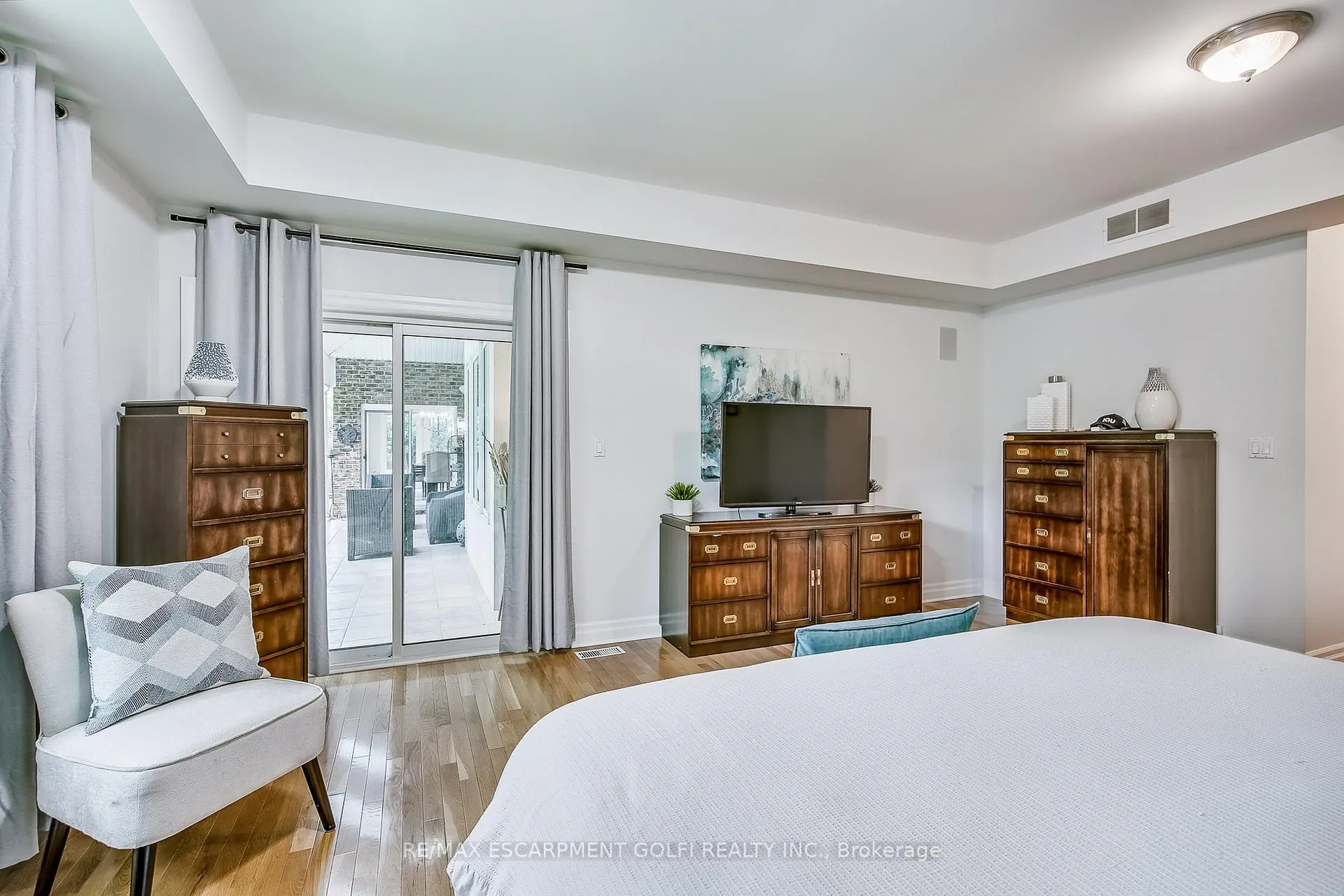 Photo 21 of 6431 Rockcliffe Estates, Niagara Falls, Stamford — HOMEH