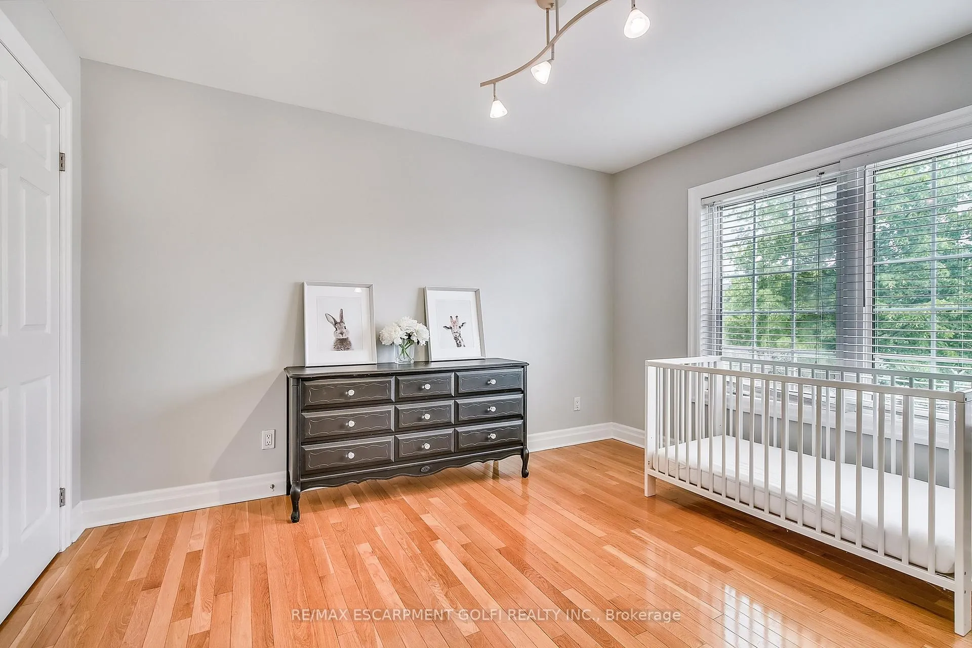 Photo 24 of 6431 Rockcliffe Estates, Niagara Falls, Stamford — HOMEH