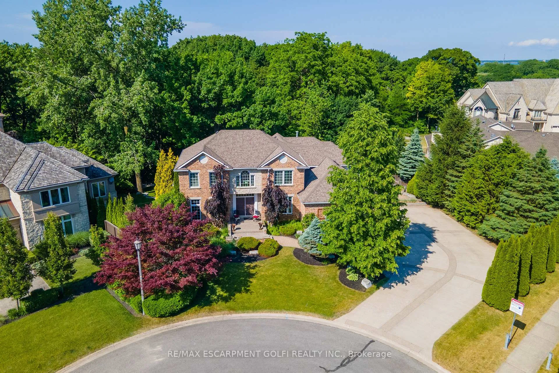 Photo 40 of 6431 Rockcliffe Estates, Niagara Falls, Stamford — HOMEH