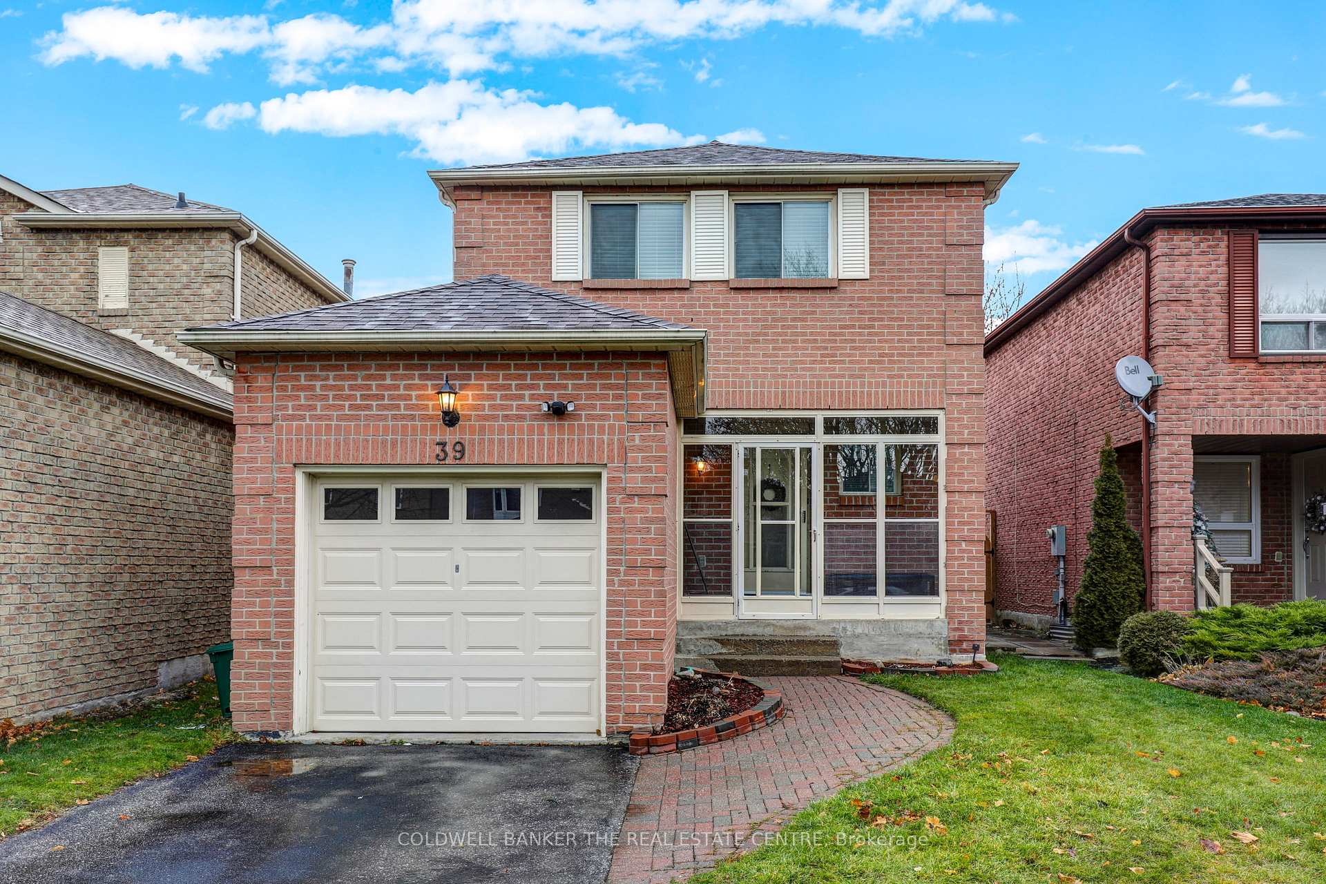 Photo 1 of 39 Carnelly Crescent, Ajax, Central West — HOMEH