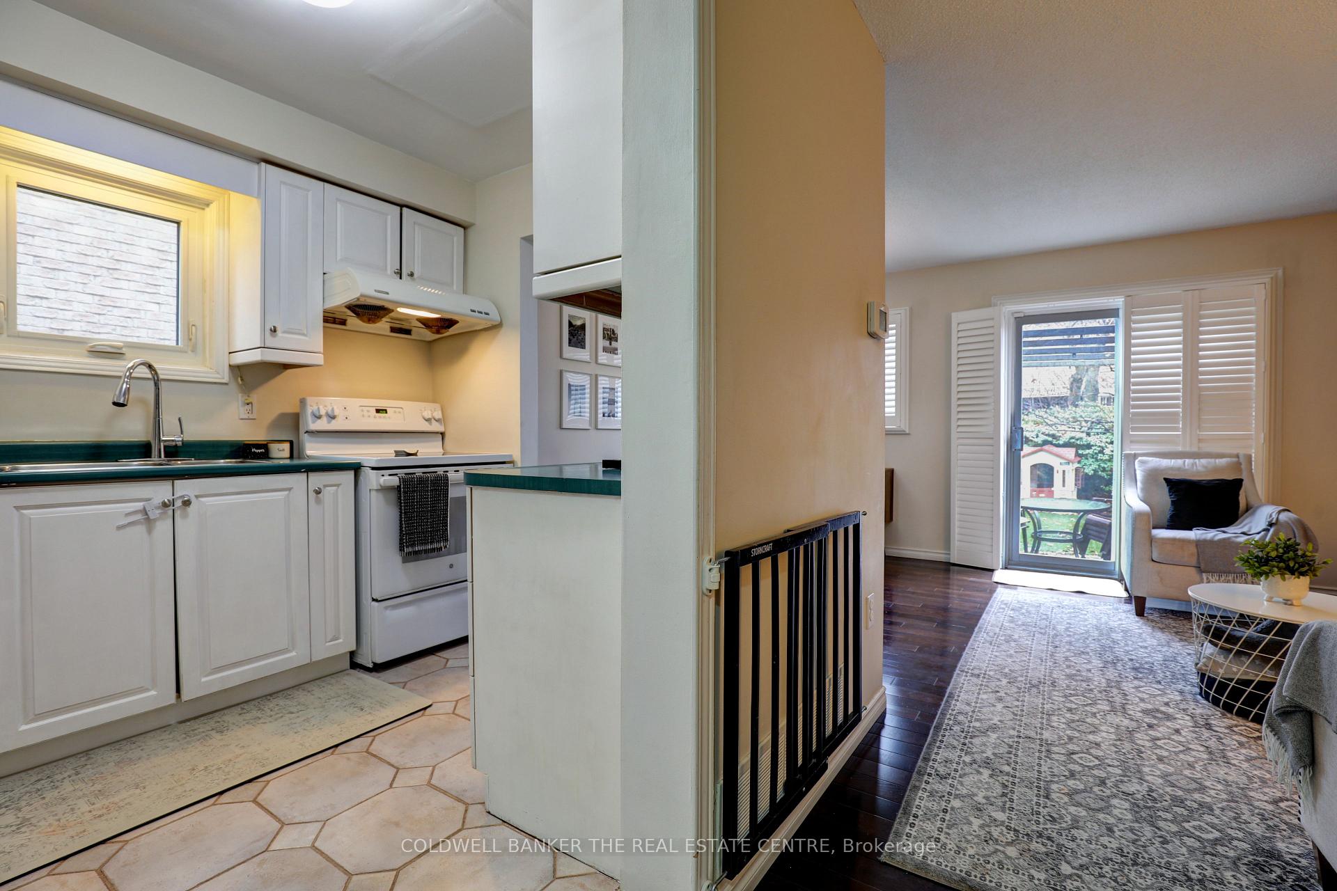 Photo 5 of 39 Carnelly Crescent, Ajax, Central West — HOMEH