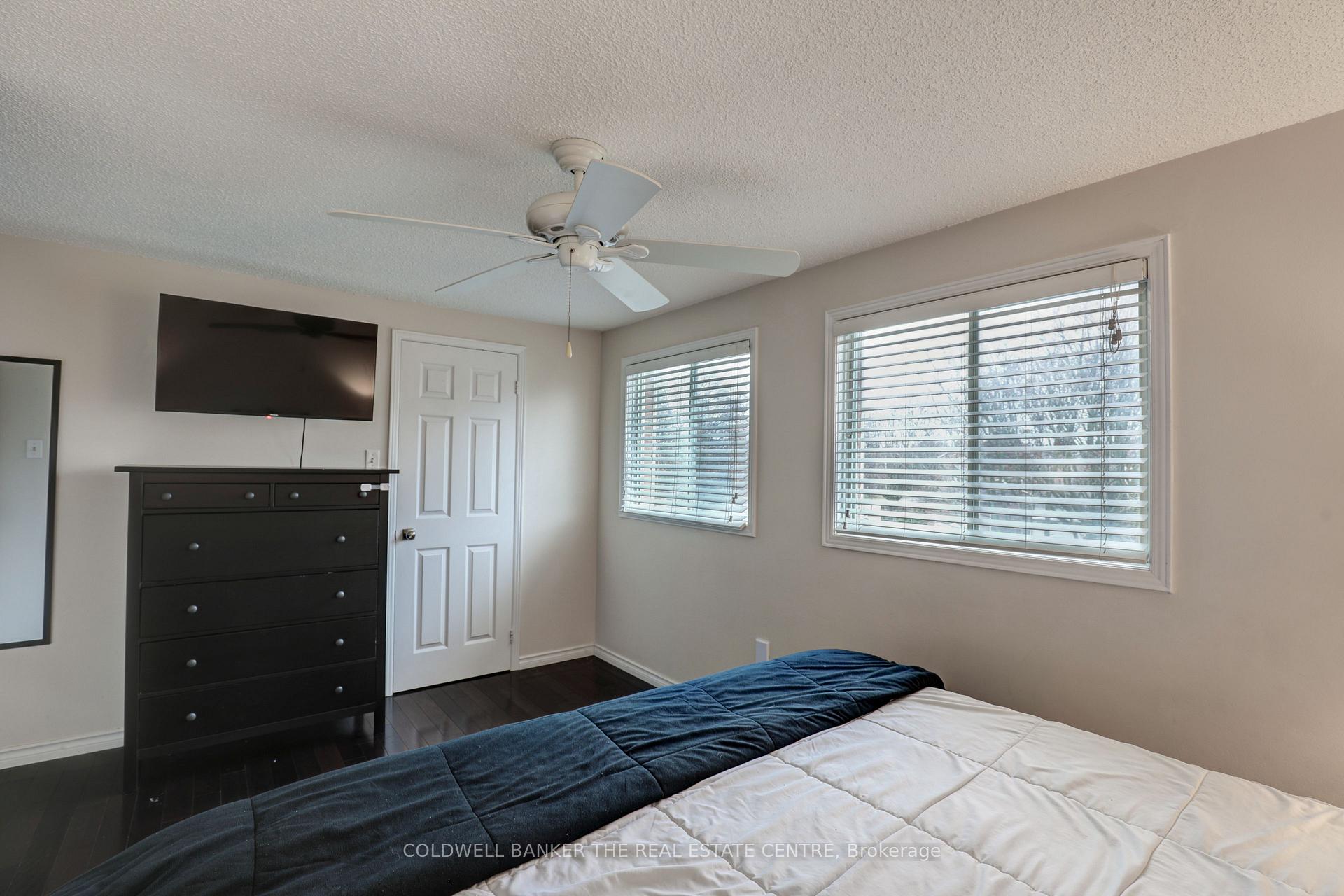 Photo 25 of 39 Carnelly Crescent, Ajax, Central West — HOMEH
