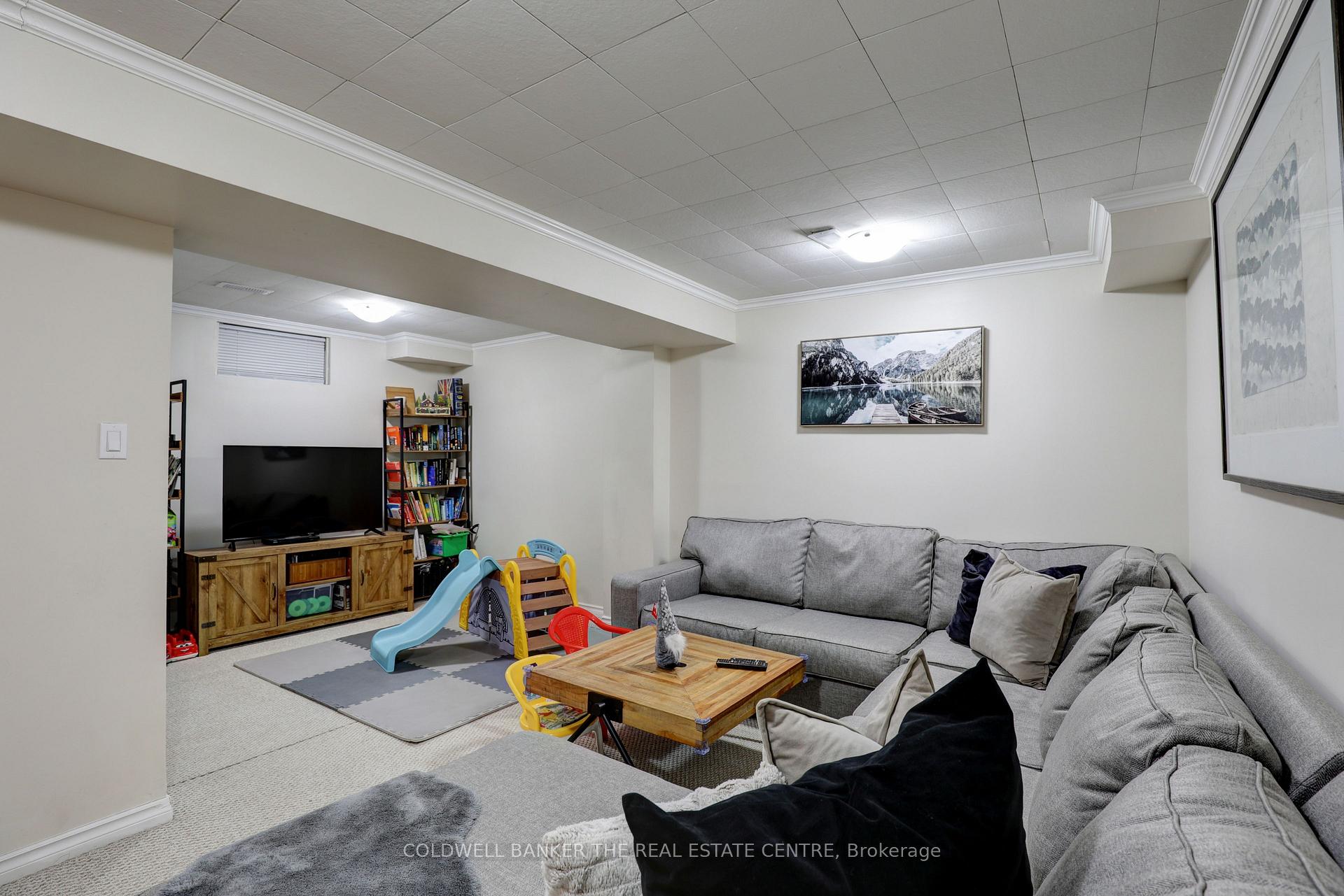 Photo 29 of 39 Carnelly Crescent, Ajax, Central West — HOMEH