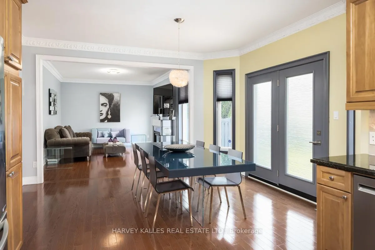 Photo 12 of 20 Concord Road, Vaughan, Beverley Glen — HOMEH