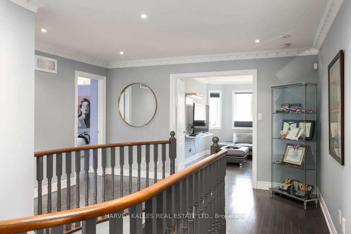 Photo 19 of 20 Concord Road, Vaughan, Beverley Glen — HOMEH