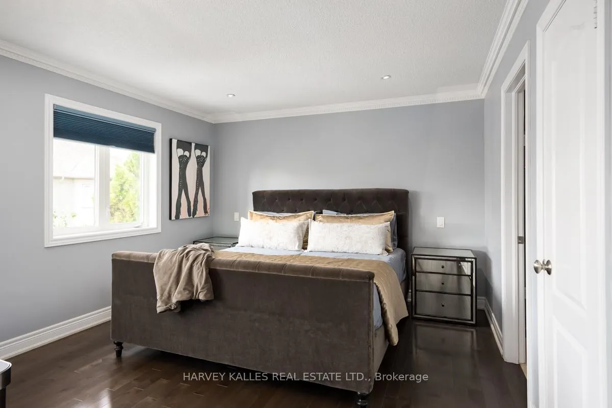 Photo 21 of 20 Concord Road, Vaughan, Beverley Glen — HOMEH