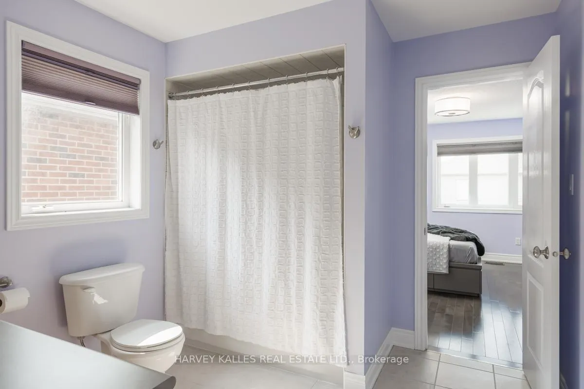 Photo 30 of 20 Concord Road, Vaughan, Beverley Glen — HOMEH