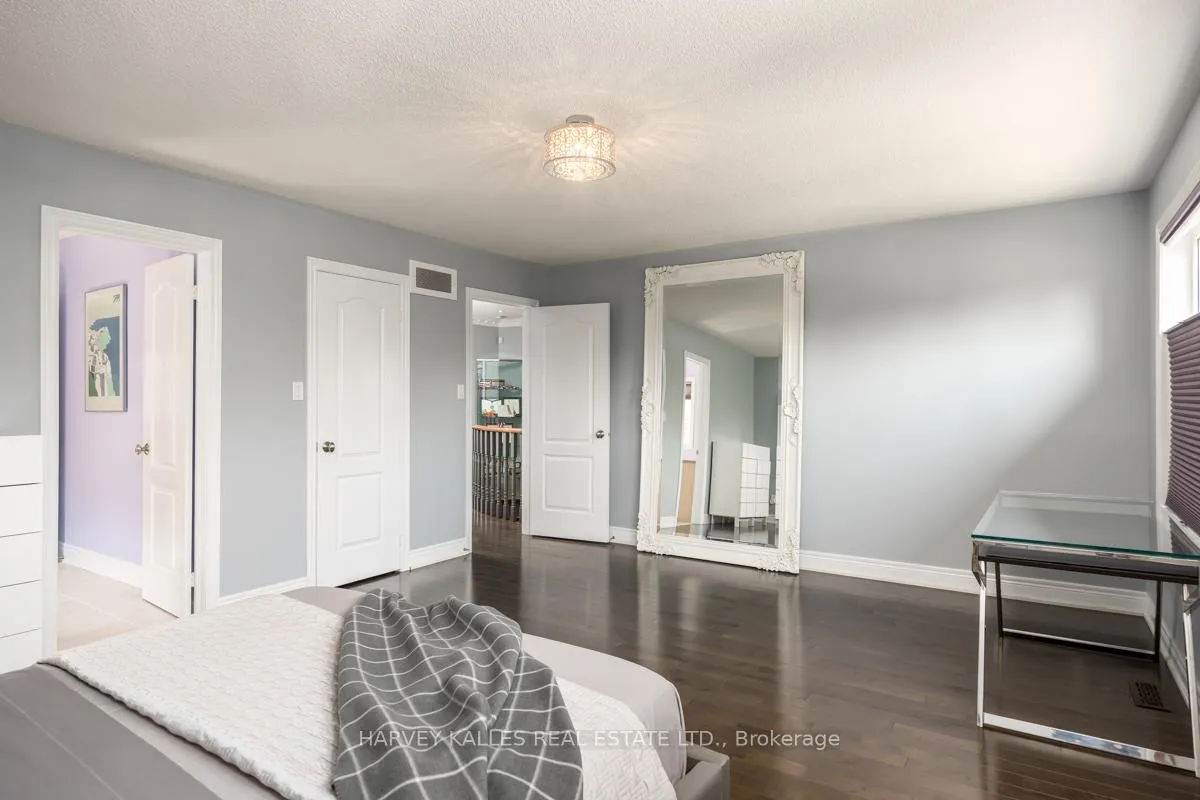 Photo 32 of 20 Concord Road, Vaughan, Beverley Glen — HOMEH