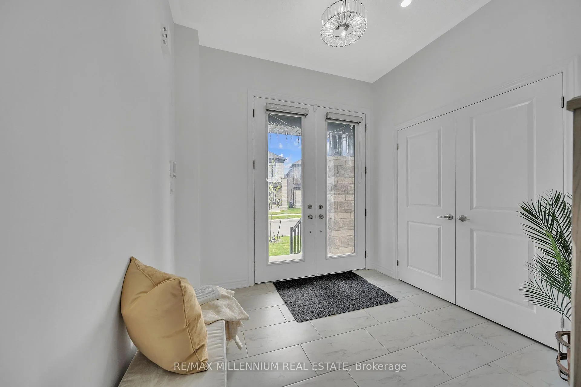 Photo 7 of 18 Ida Terrace, Caledon, Rural Caledon — HOMEH