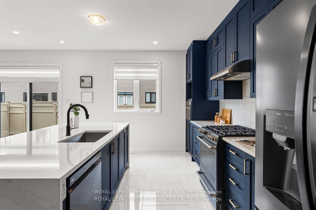 Photo 11 of 95 Ralph Erfle Way, Ottawa, Barrhaven - Half Moon Bay — HOMEH