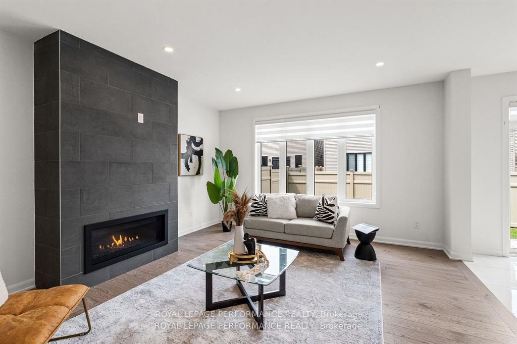 Photo 17 of 95 Ralph Erfle Way, Ottawa, Barrhaven - Half Moon Bay — HOMEH