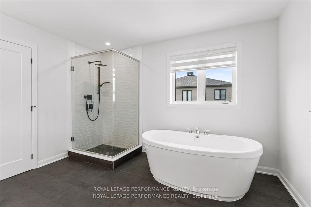 Photo 27 of 95 Ralph Erfle Way, Ottawa, Barrhaven - Half Moon Bay — HOMEH