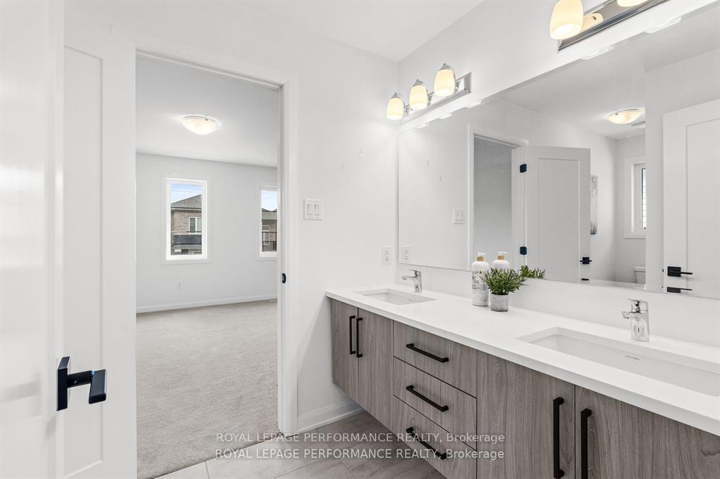 Photo 31 of 95 Ralph Erfle Way, Ottawa, Barrhaven - Half Moon Bay — HOMEH
