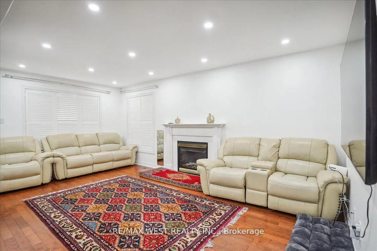 Photo 9 of 3 Branstone Drive, Whitby, Taunton North — HOMEH