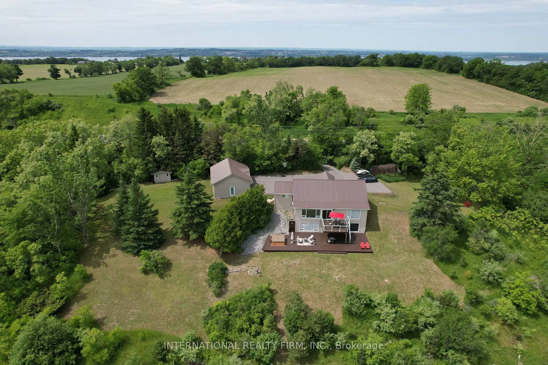 Photo 1 of 8309 Oak Ridges Drive, Hamilton Township, Rural Hamilton — HOMEH