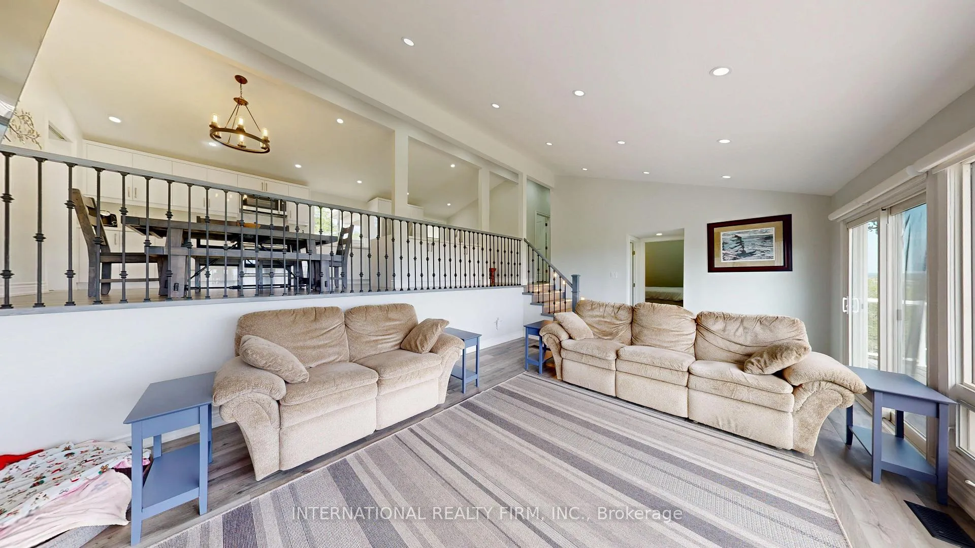 Photo 8 of 8309 Oak Ridges Drive, Hamilton Township, Rural Hamilton — HOMEH