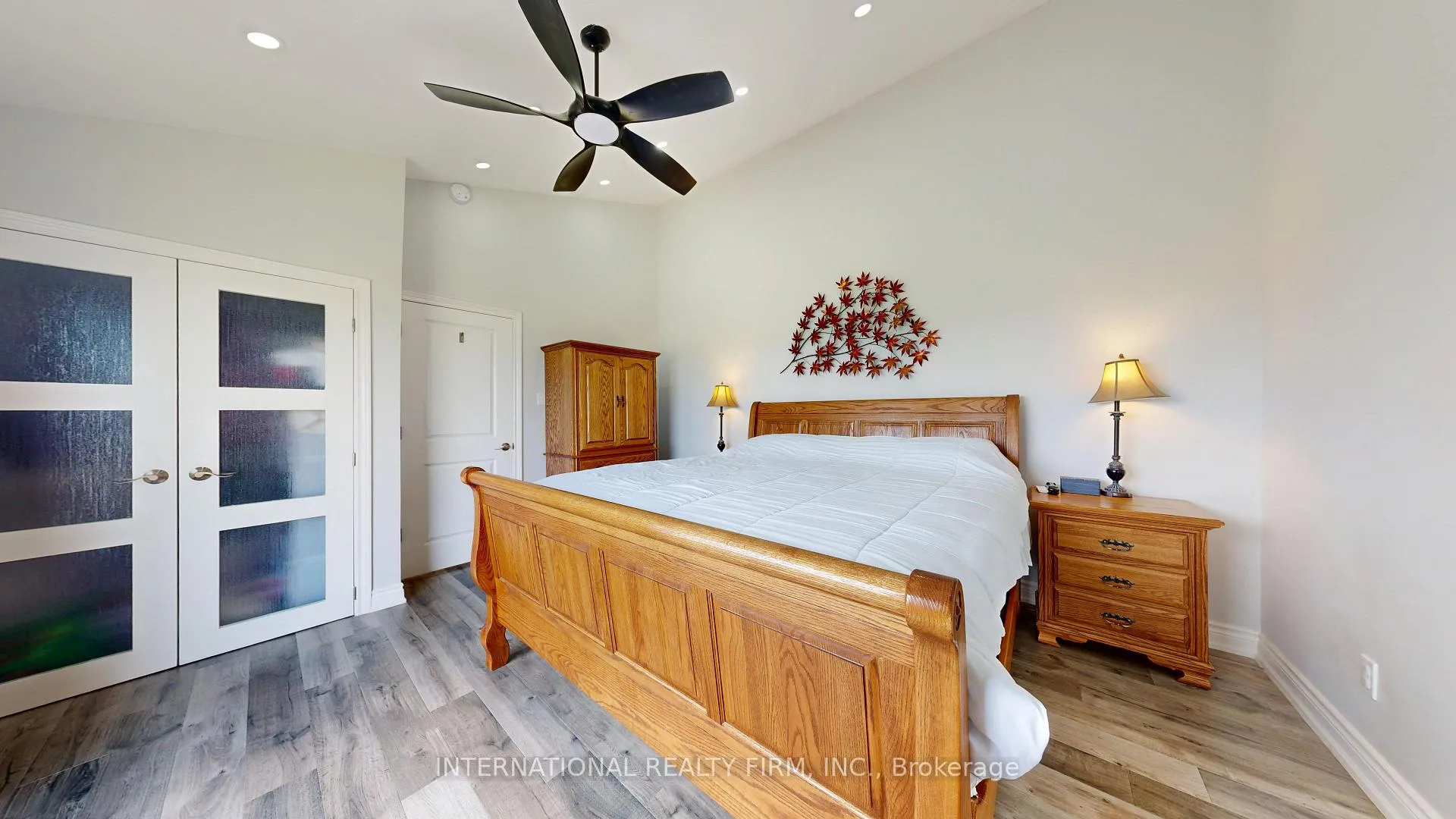 Photo 19 of 8309 Oak Ridges Drive, Hamilton Township, Rural Hamilton — HOMEH