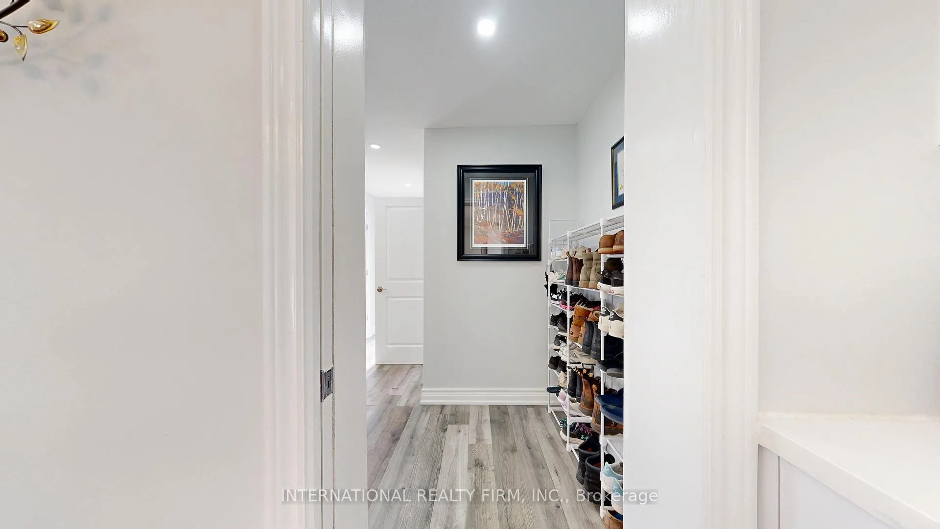 Photo 20 of 8309 Oak Ridges Drive, Hamilton Township, Rural Hamilton — HOMEH