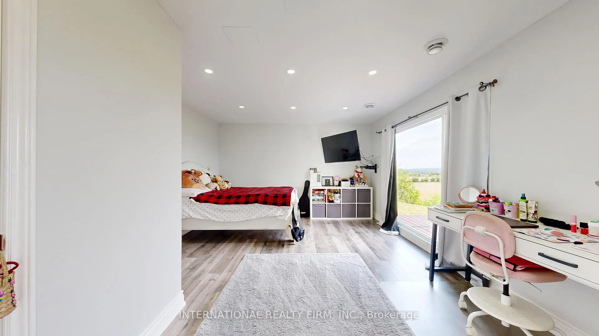 Photo 25 of 8309 Oak Ridges Drive, Hamilton Township, Rural Hamilton — HOMEH