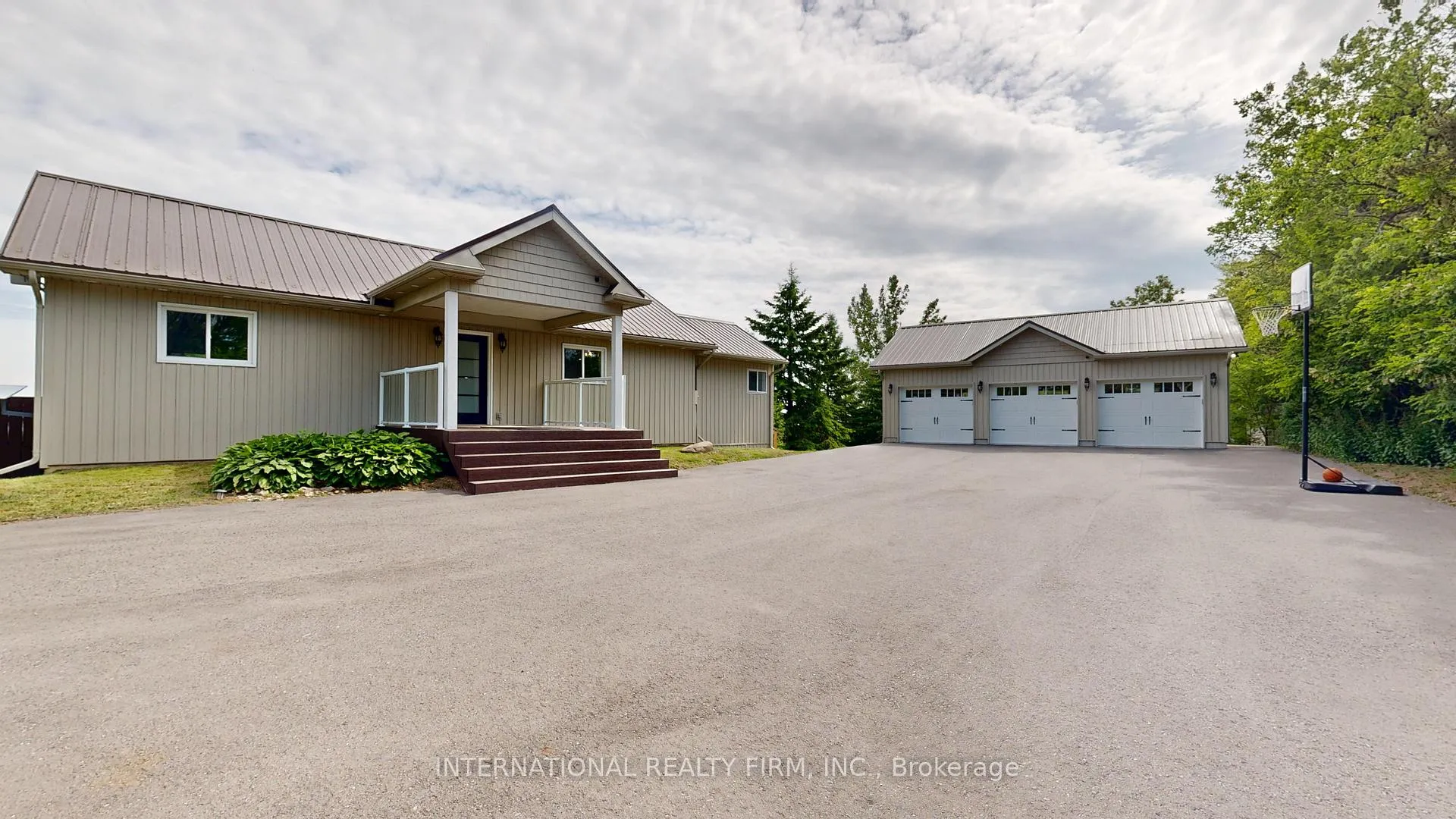 Photo 28 of 8309 Oak Ridges Drive, Hamilton Township, Rural Hamilton — HOMEH