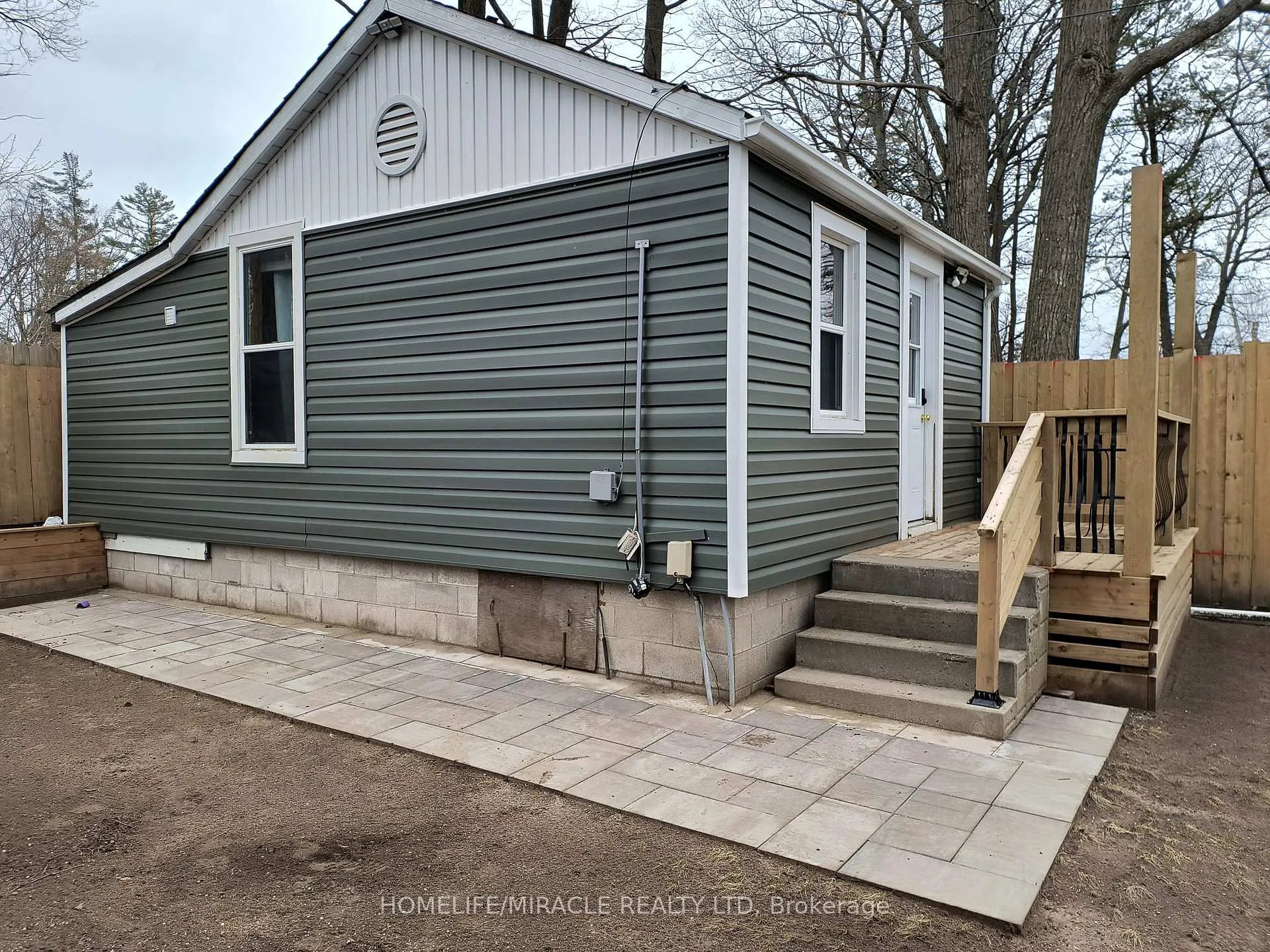 Photo 3 of 101 River Road E, Wasaga Beach — HOMEH
