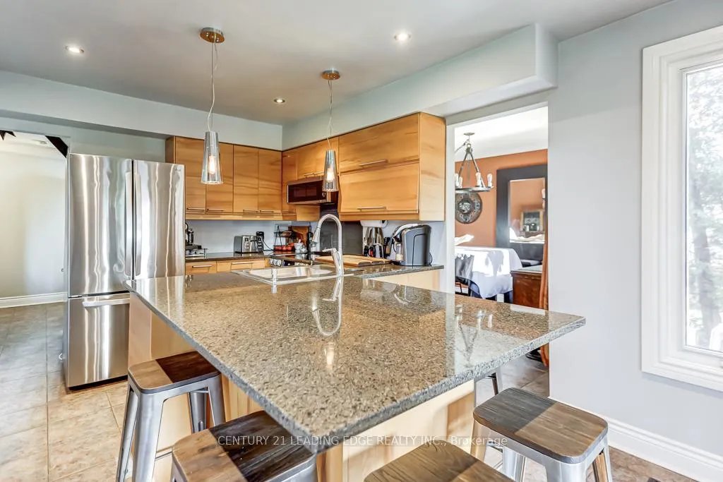 Photo 18 of 104 De Rose Avenue, Caledon, Bolton West — HOMEH