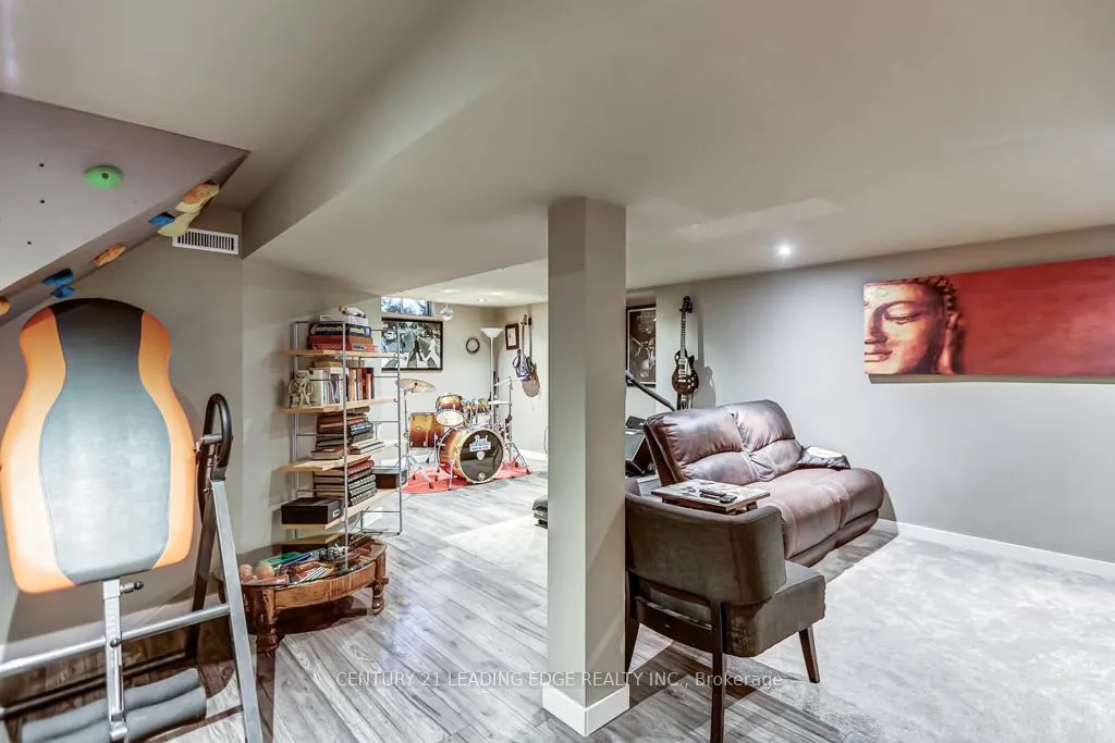 Photo 31 of 104 De Rose Avenue, Caledon, Bolton West — HOMEH