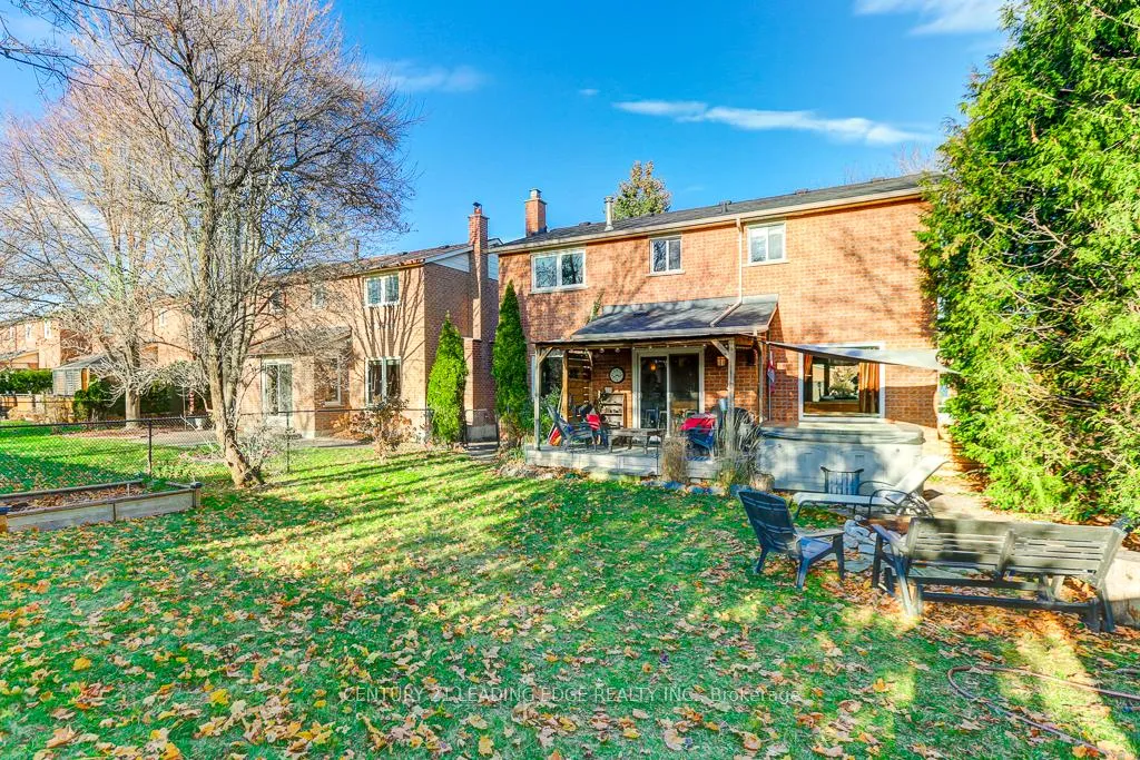 Photo 39 of 104 De Rose Avenue, Caledon, Bolton West — HOMEH