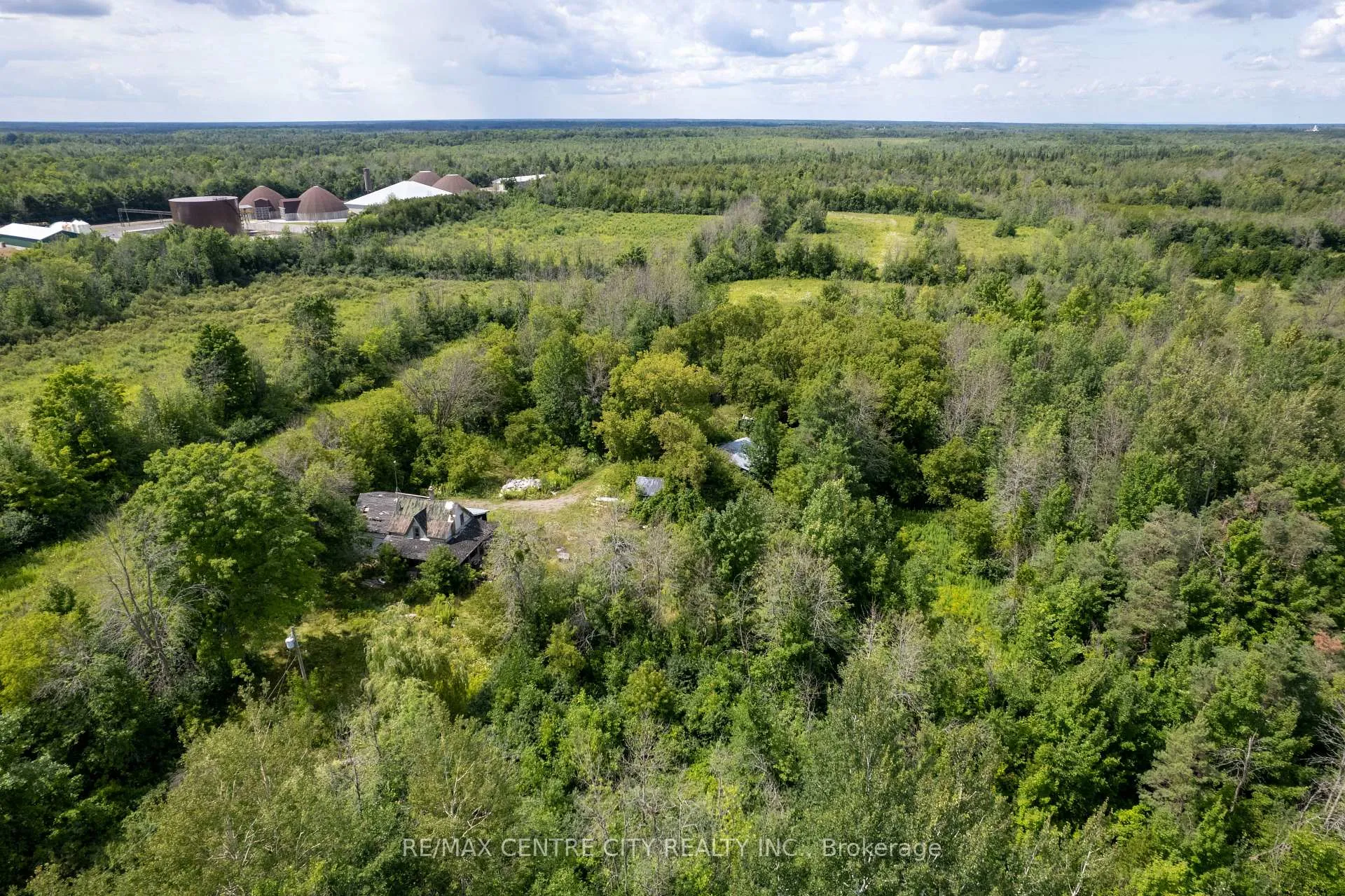 Photo 3 of 2155 20 County Road, North Grenville, North Grenville Twp (Kemptville South) — HOMEH