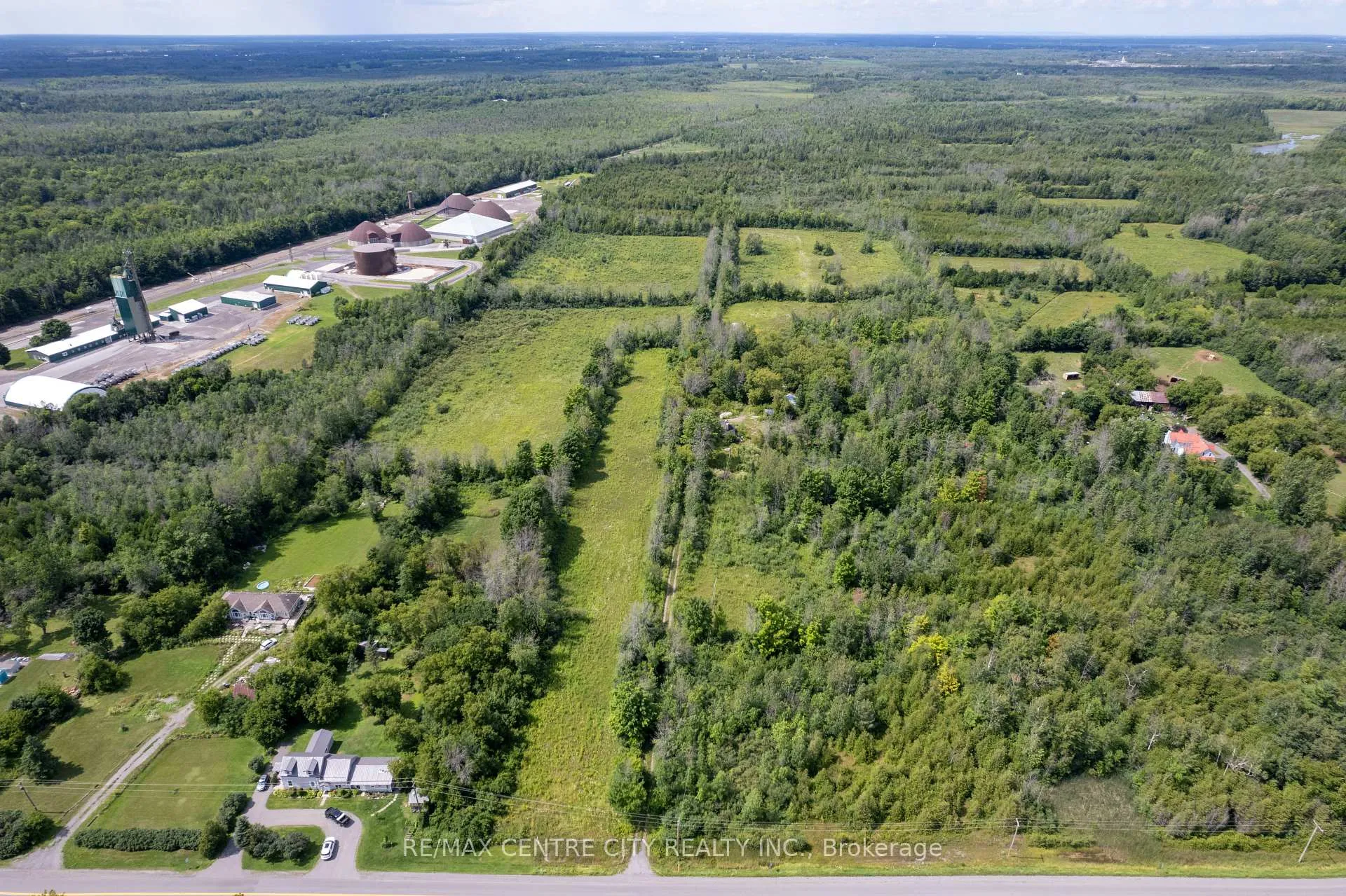 Photo 4 of 2155 20 County Road, North Grenville, North Grenville Twp (Kemptville South) — HOMEH