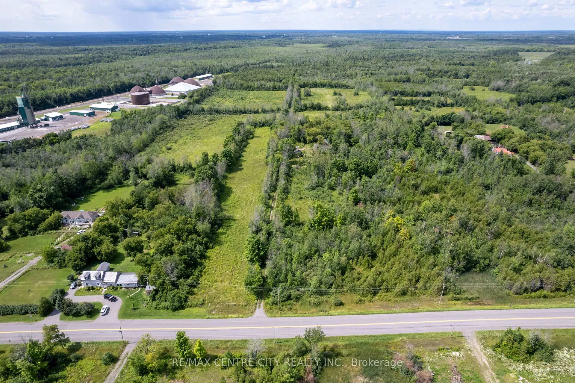 Photo 5 of 2155 20 County Road, North Grenville, North Grenville Twp (Kemptville South) — HOMEH