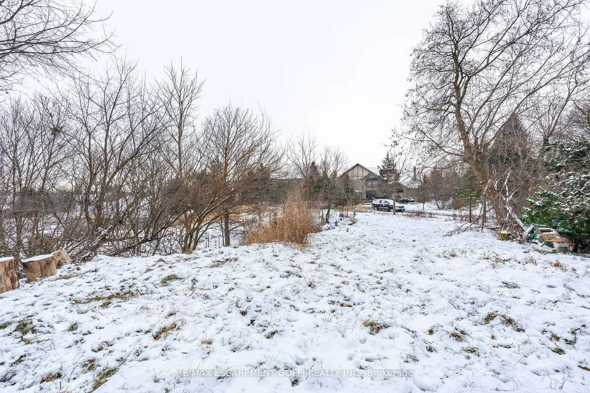 Photo 8 of 7 Ridgewood Boulevard, Hamilton, Dundas — HOMEH