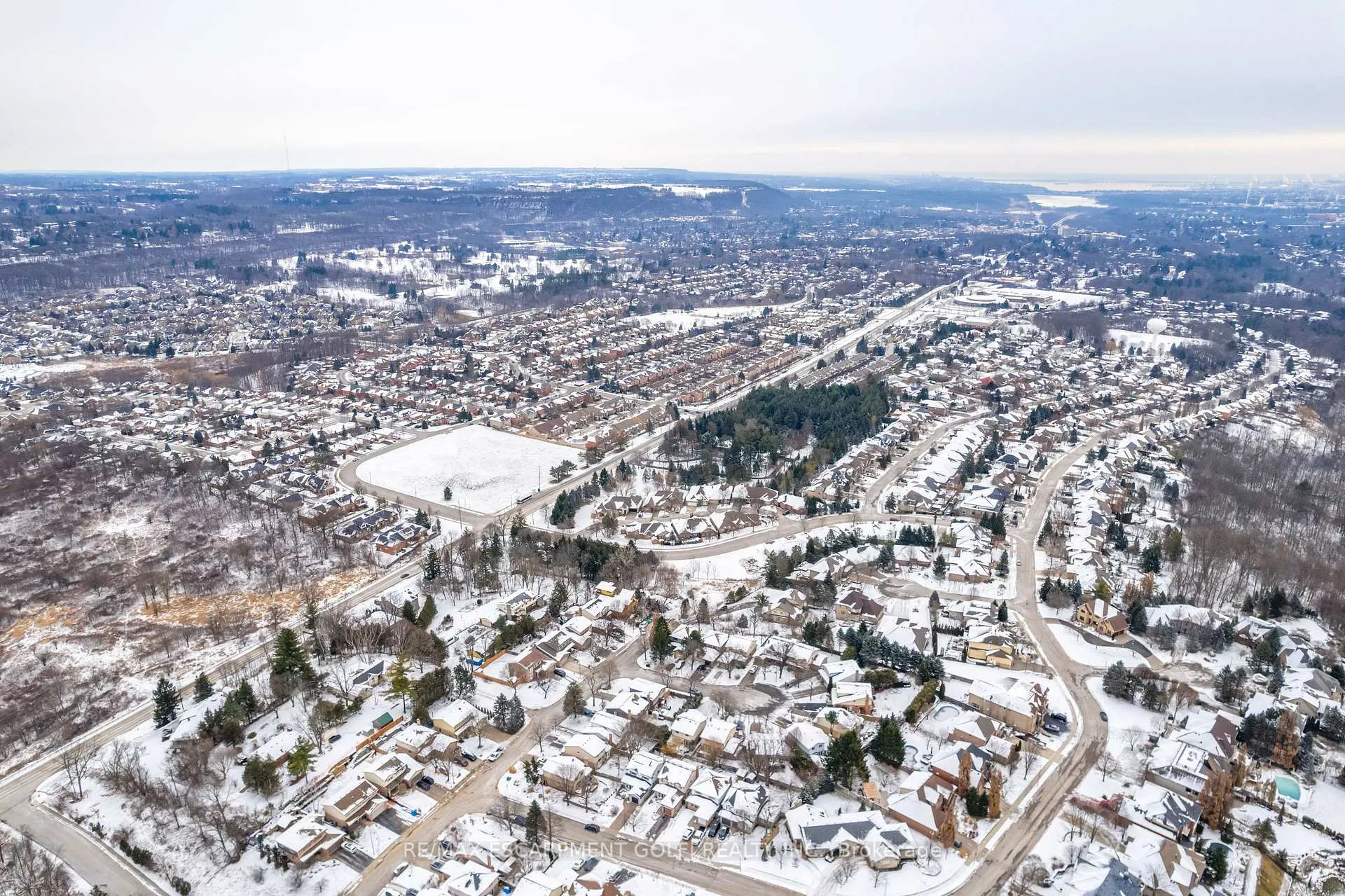 Photo 22 of 7 Ridgewood Boulevard, Hamilton, Dundas — HOMEH