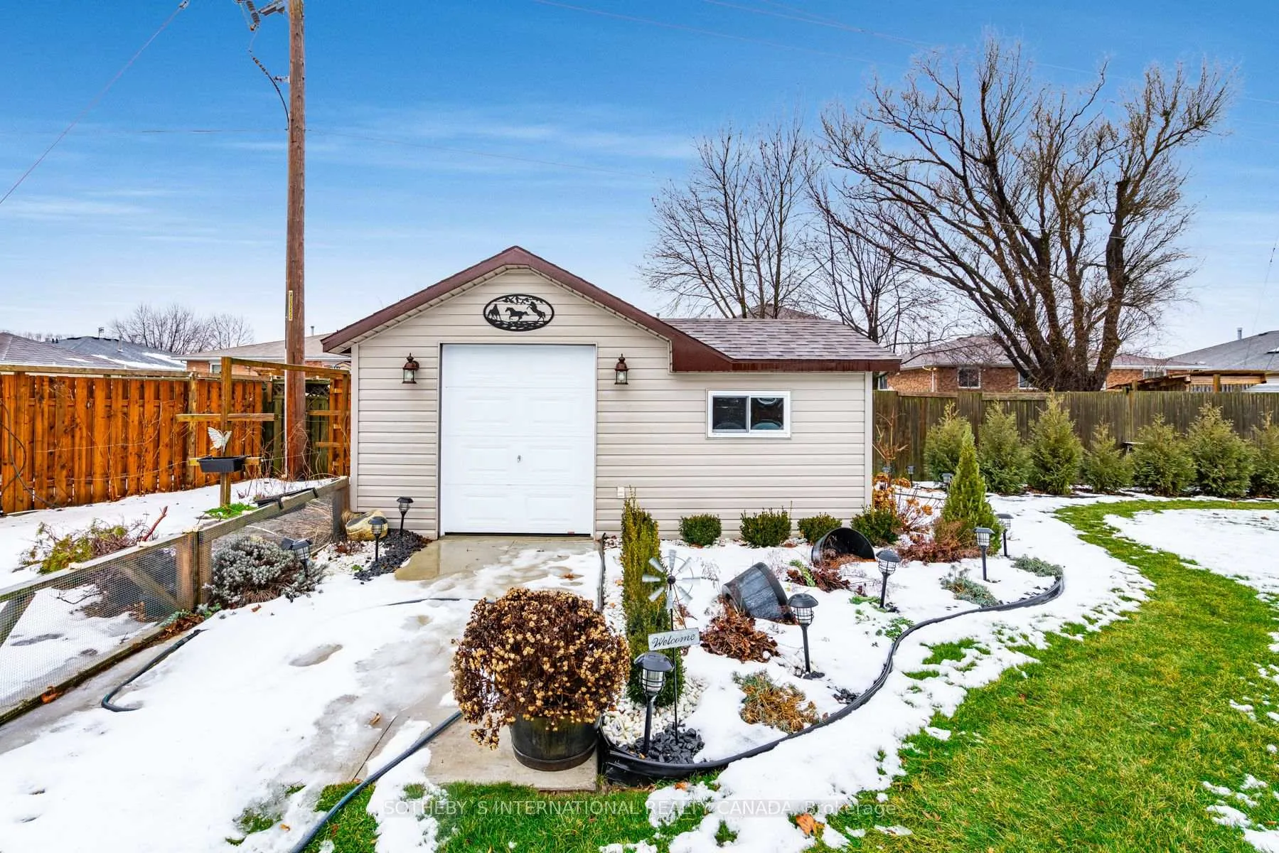 Photo 37 of 47 Eastgrove Crescent, Leamington — HOMEH